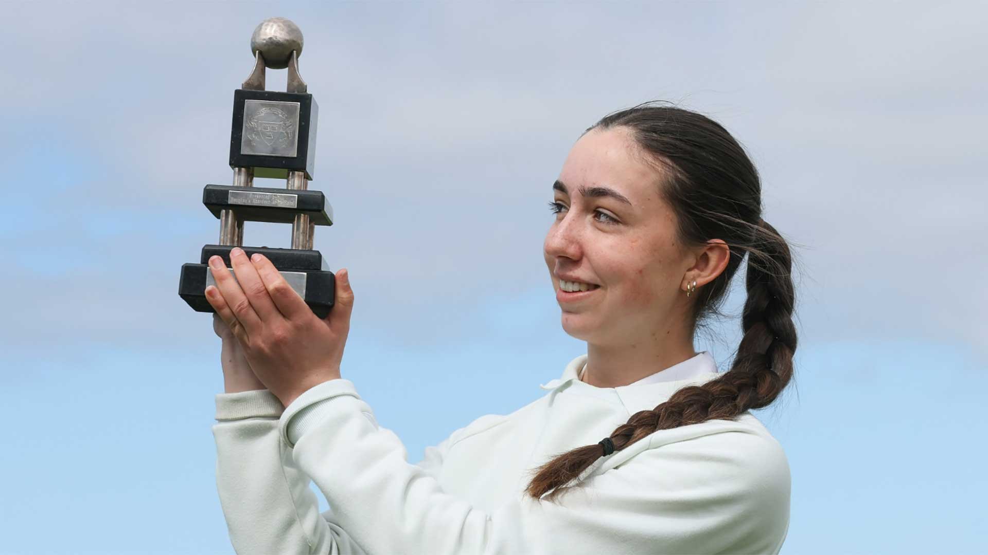 ABOM WINS HISTORIC WOMEN’S SOUTH OF IRELAND AT LAHINCH
