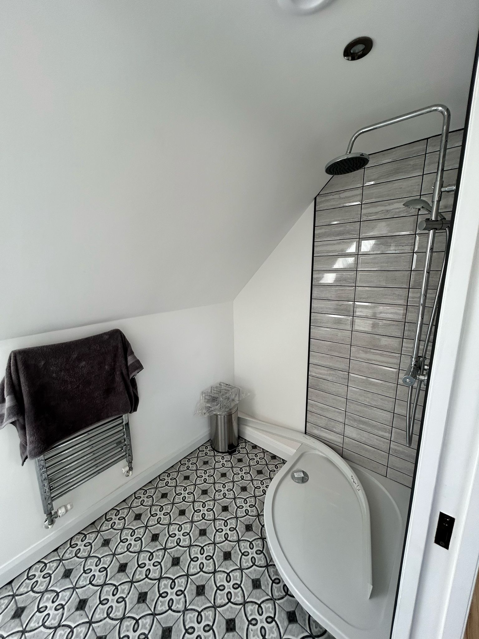 Bathroom 3.png