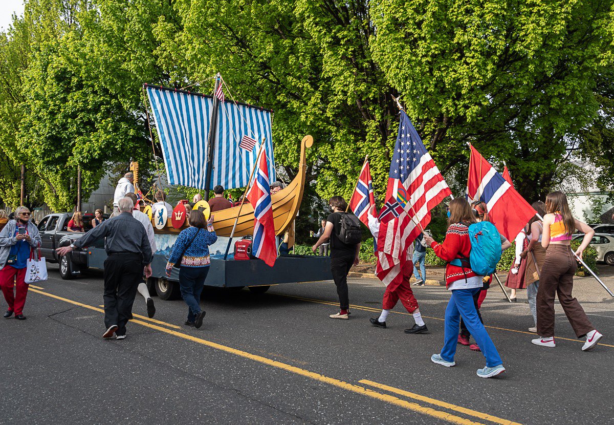 Syttende Mai Parade.jpg