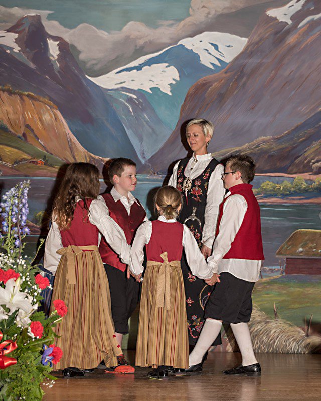 Children Folk Dancing in Nowegian Costume.jpg