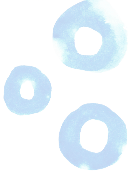 Drie verf ringen uit waterverf in verschillende groottes, alle lichtblauw van kleur.