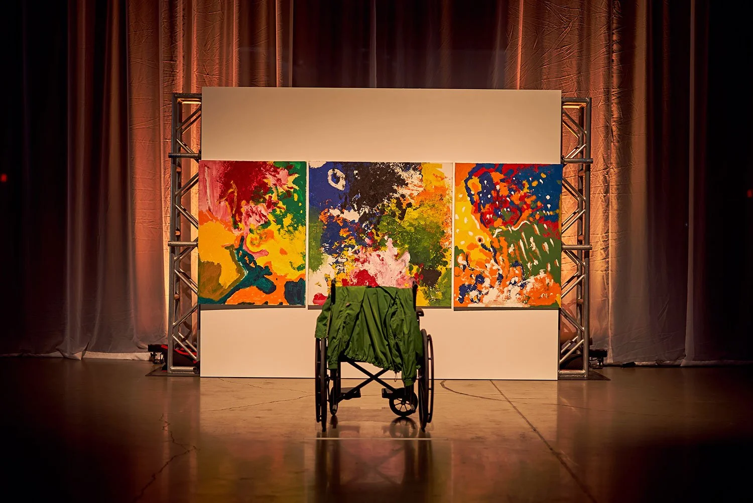  Installation view 