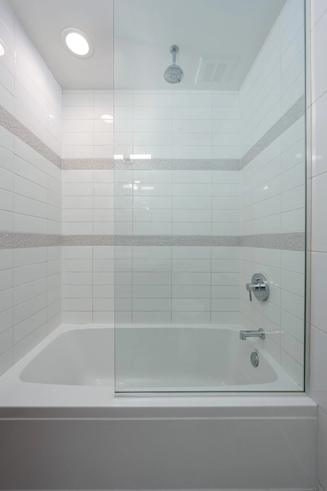 3 palm springs modern bathroom.jpeg3 palm springs modern bathroom.jpg