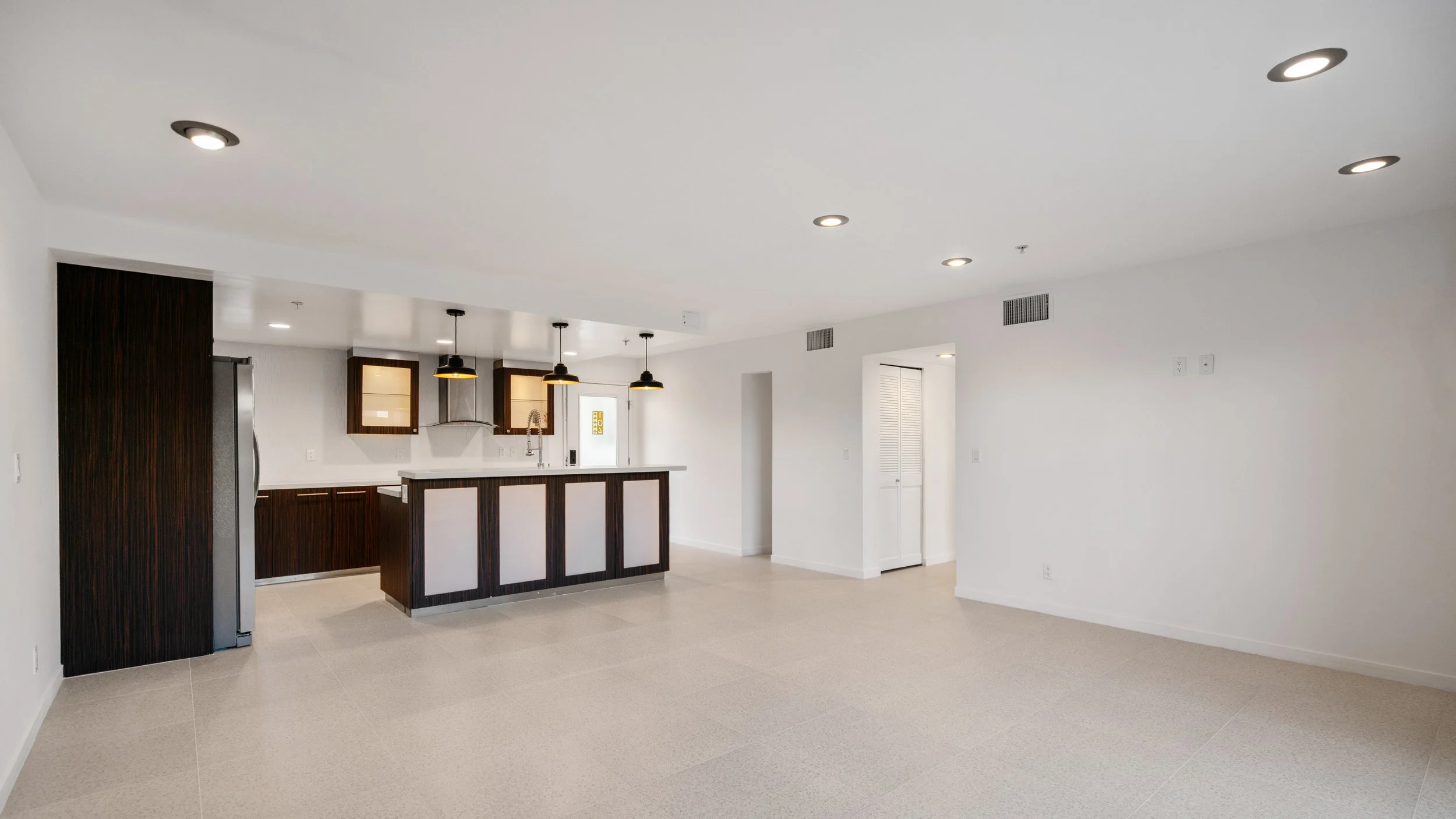 599 E Lorenzo Apt 104 Interior-11.jpg