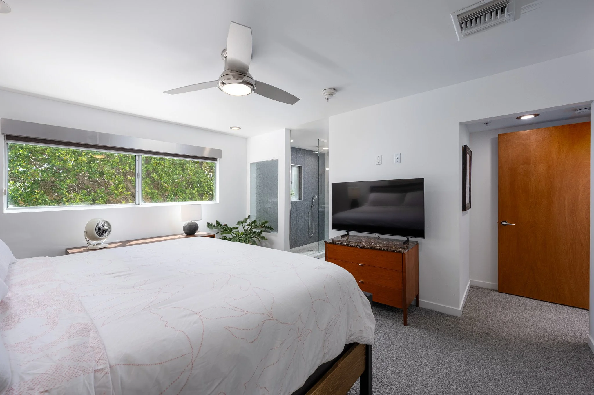 13 palm-springs-2-bedroom-condo-guest-bedroom-querencia-palms.jpg