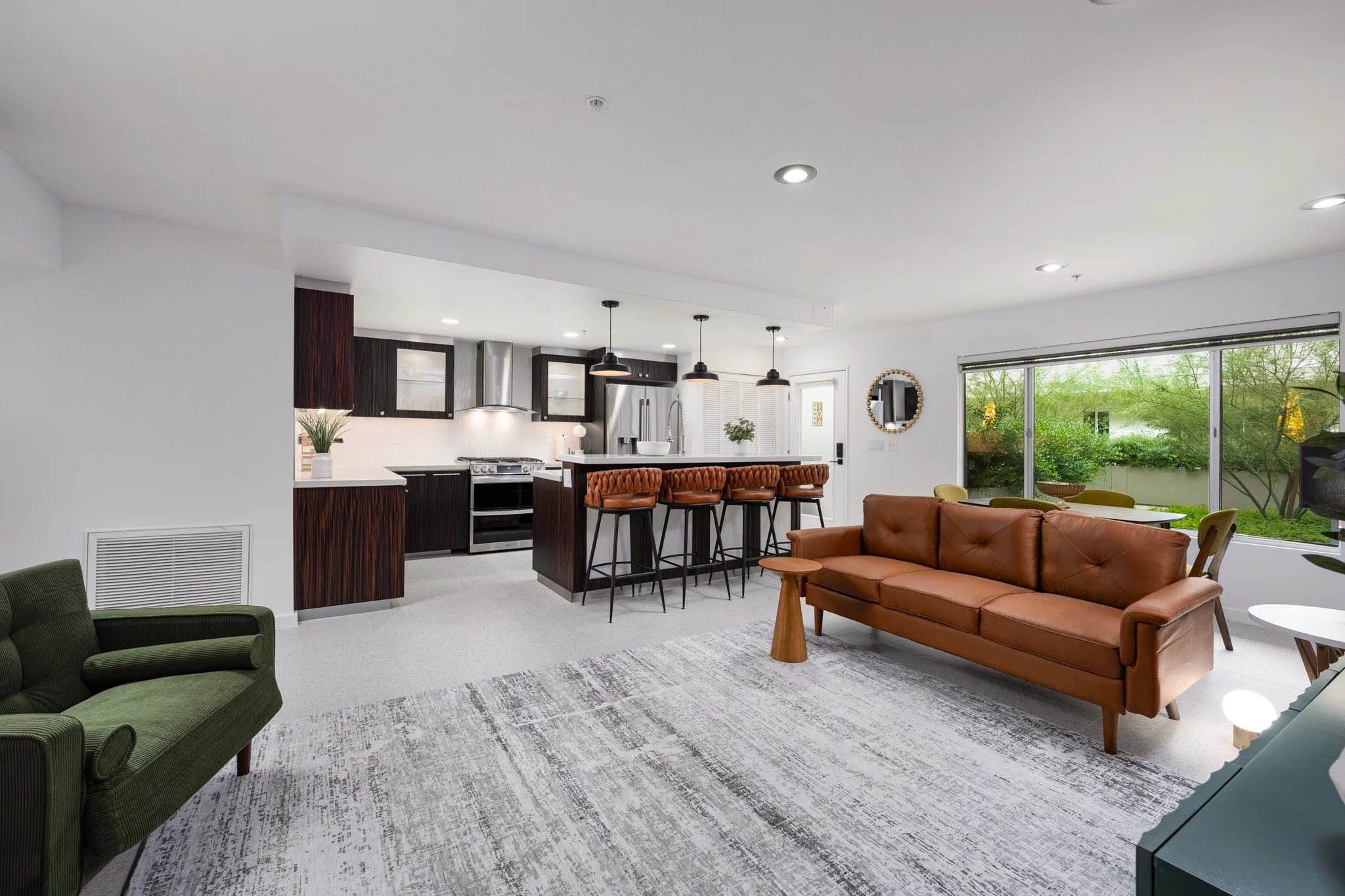 8 palm-springs-2-bed-2-bath-condo-living-room.jpg