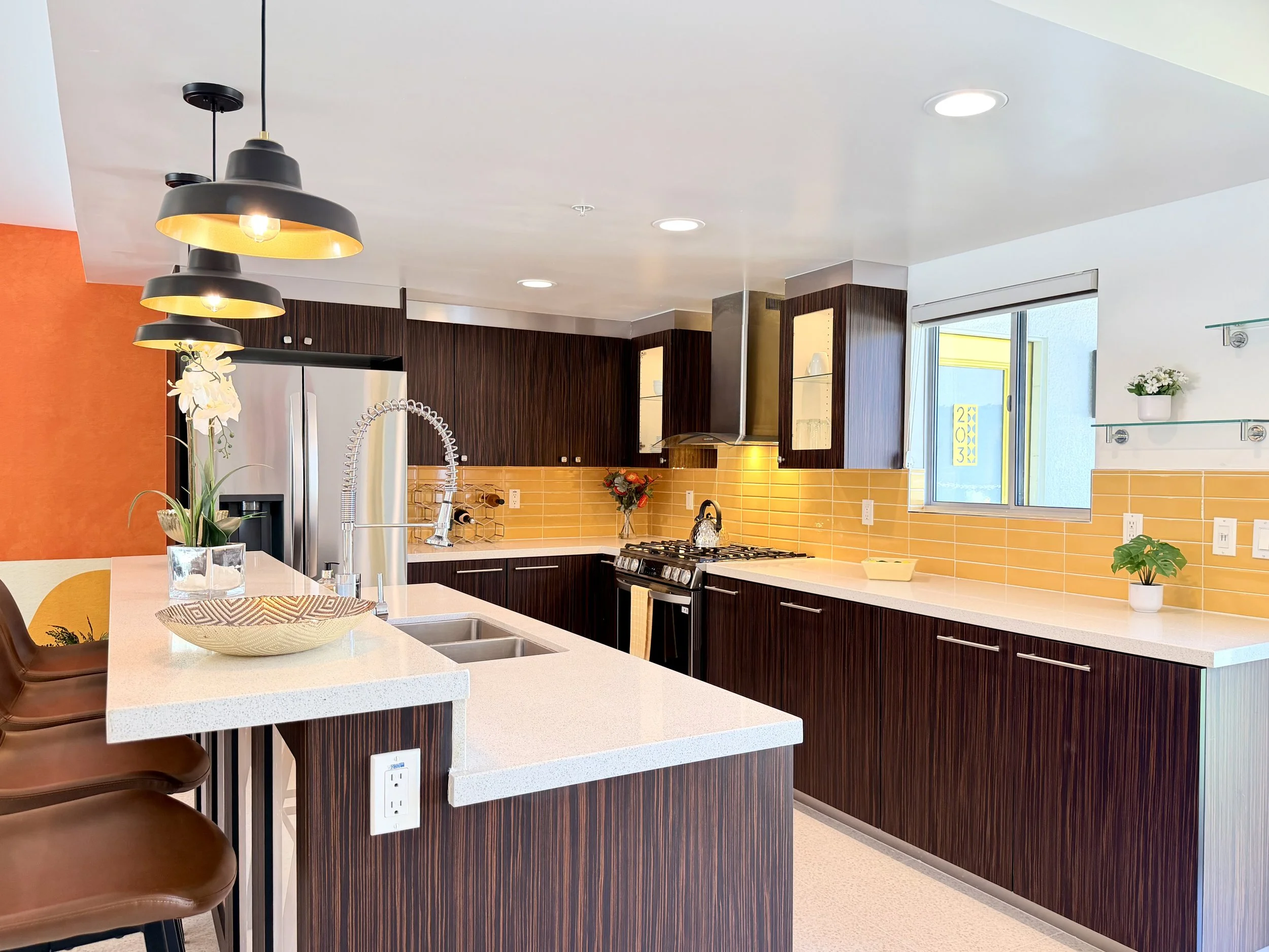 2b. stylish confo kitchen palm springs.jpeg