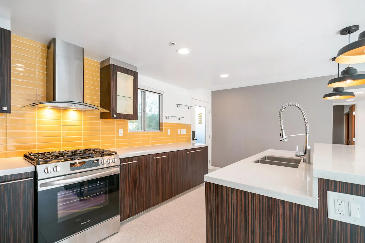 b64a6090-ae68-48e1-a44f-bf2e1aa62b35 - 015.jpg