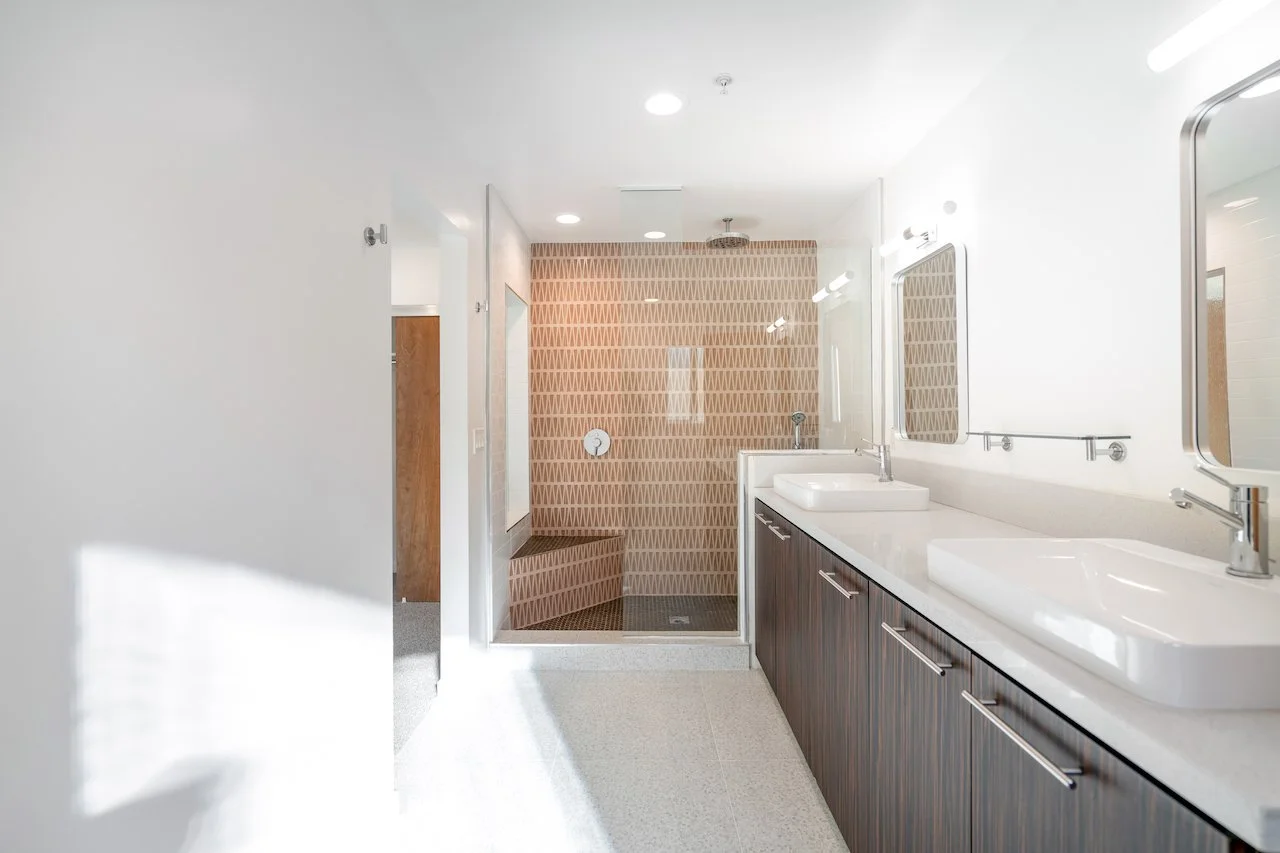 b64a6090-ae68-48e1-a44f-bf2e1aa62b35 - 002.jpg