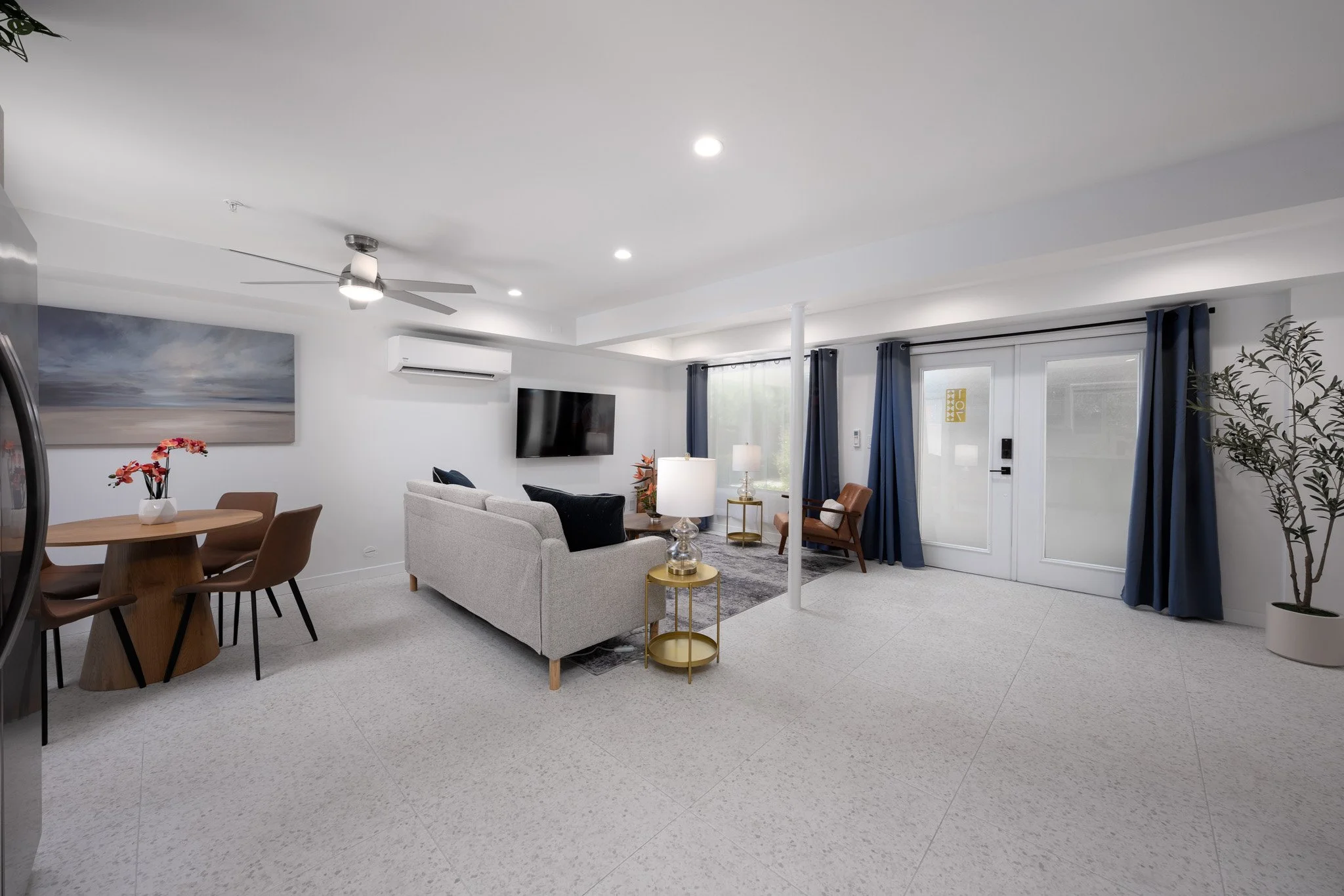 5  querencia-palms-unit-107-kitchen-02-modern-condo-kitchen-south-palm-springs-compass-real-estate.jpg