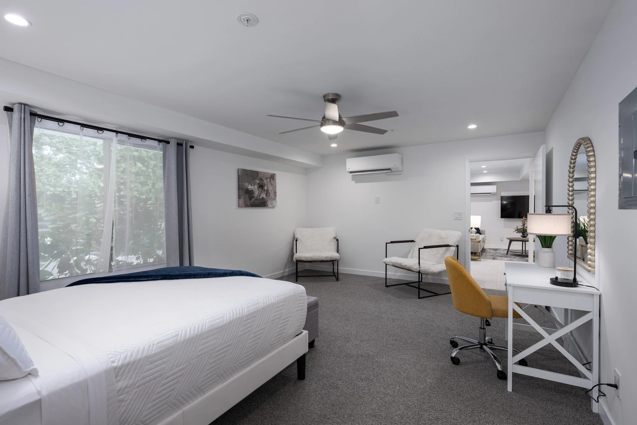 14  querencia-palms-unit-107-bedroom-05-renovated-bedroom-near-downtown-palm-springs-palm-springs-real-estate.jpg