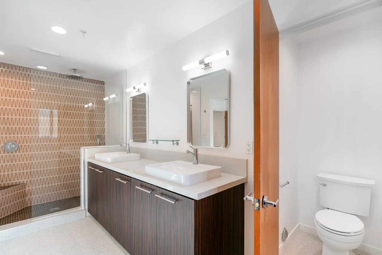 b64a6090-ae68-48e1-a44f-bf2e1aa62b35 - 001.jpg