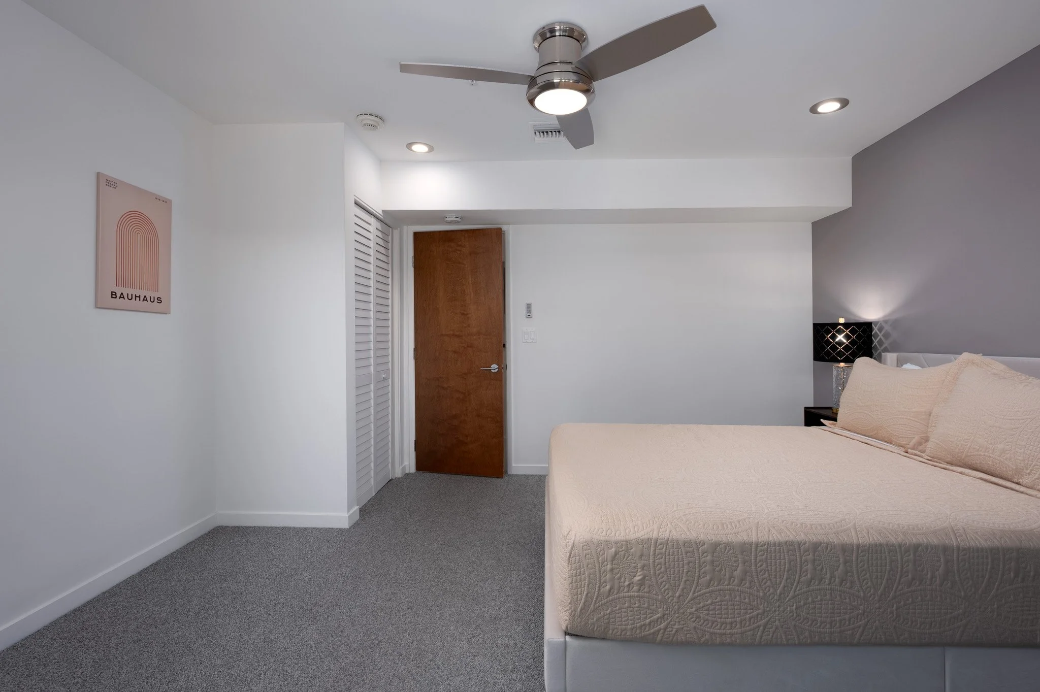 17 palm-springs-condo-primary-suite-outdoor-access-querencia-palms.jpg