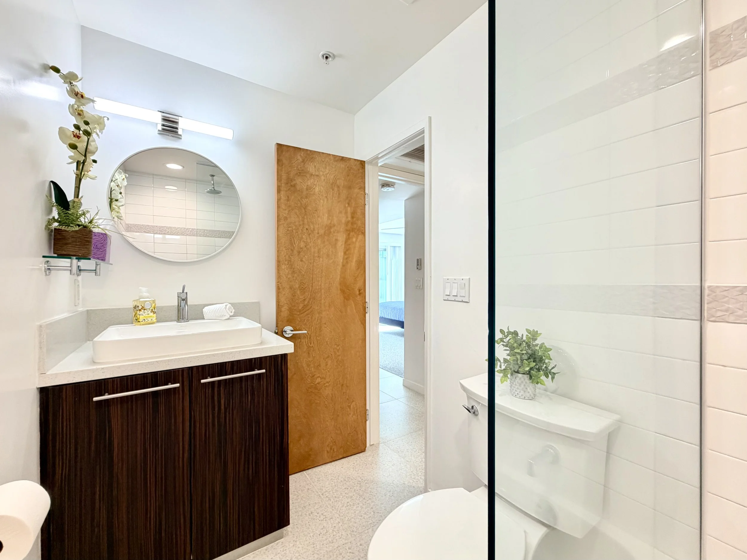 24. bathroom elegant space.jpeg