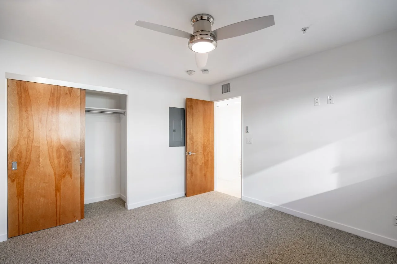 b64a6090-ae68-48e1-a44f-bf2e1aa62b35 - 007.jpg