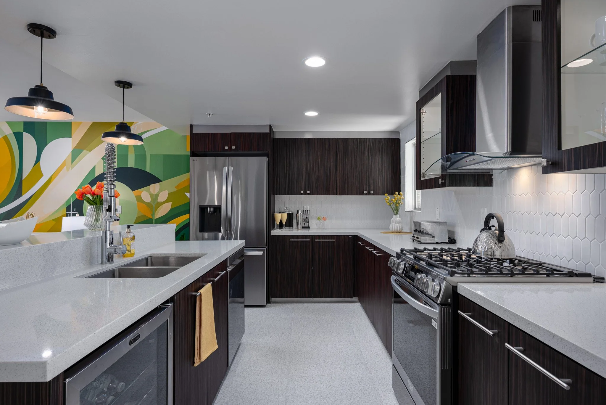 6 palm-springs-condo-kitchen-palo-verde-tree-views-querencia-palms.jpg
