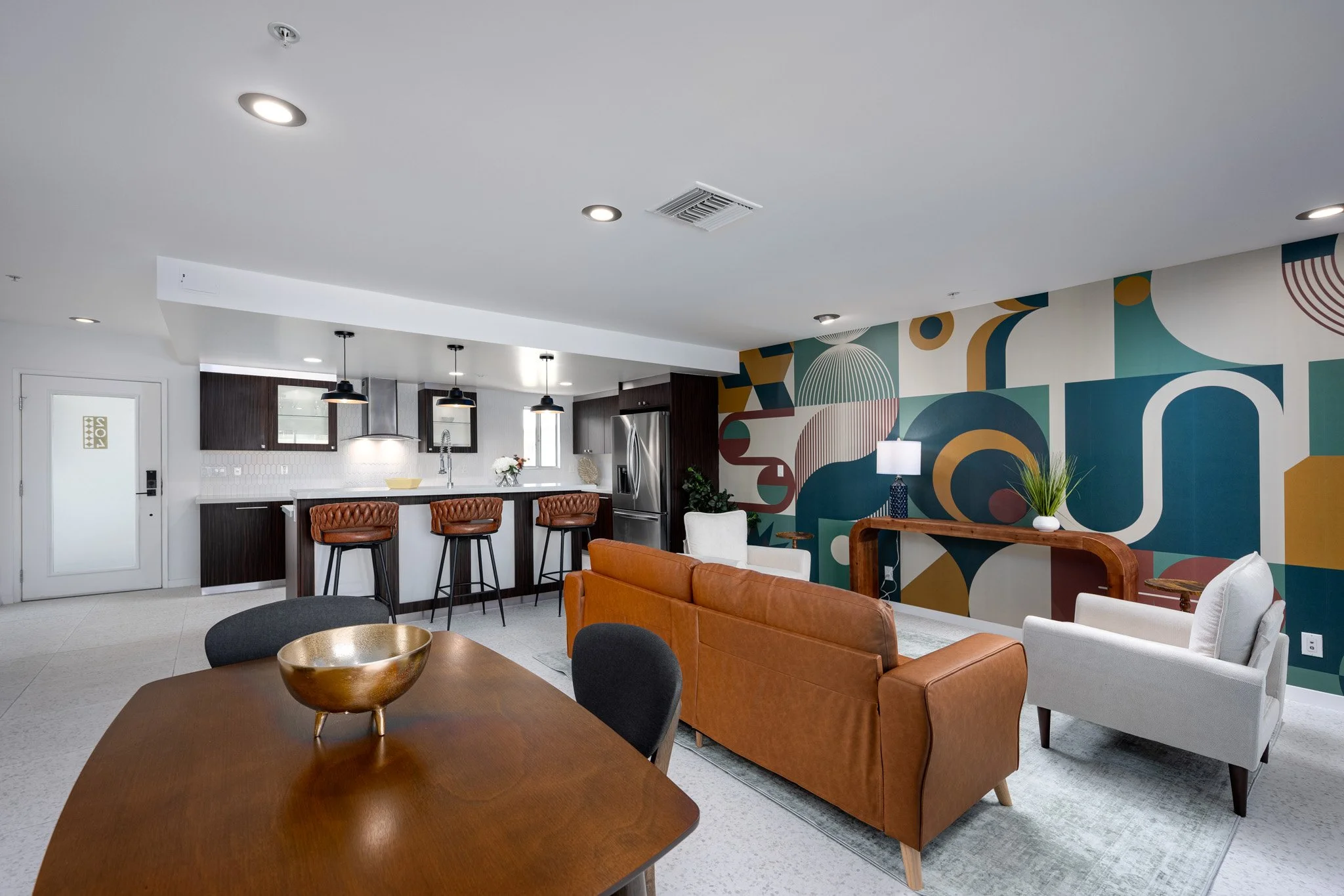 corner-unit-condo-palm-springs-natural-light-living-room.jpg