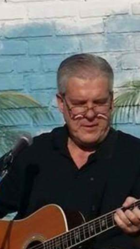 Live Music by Tom Curtis Sr.