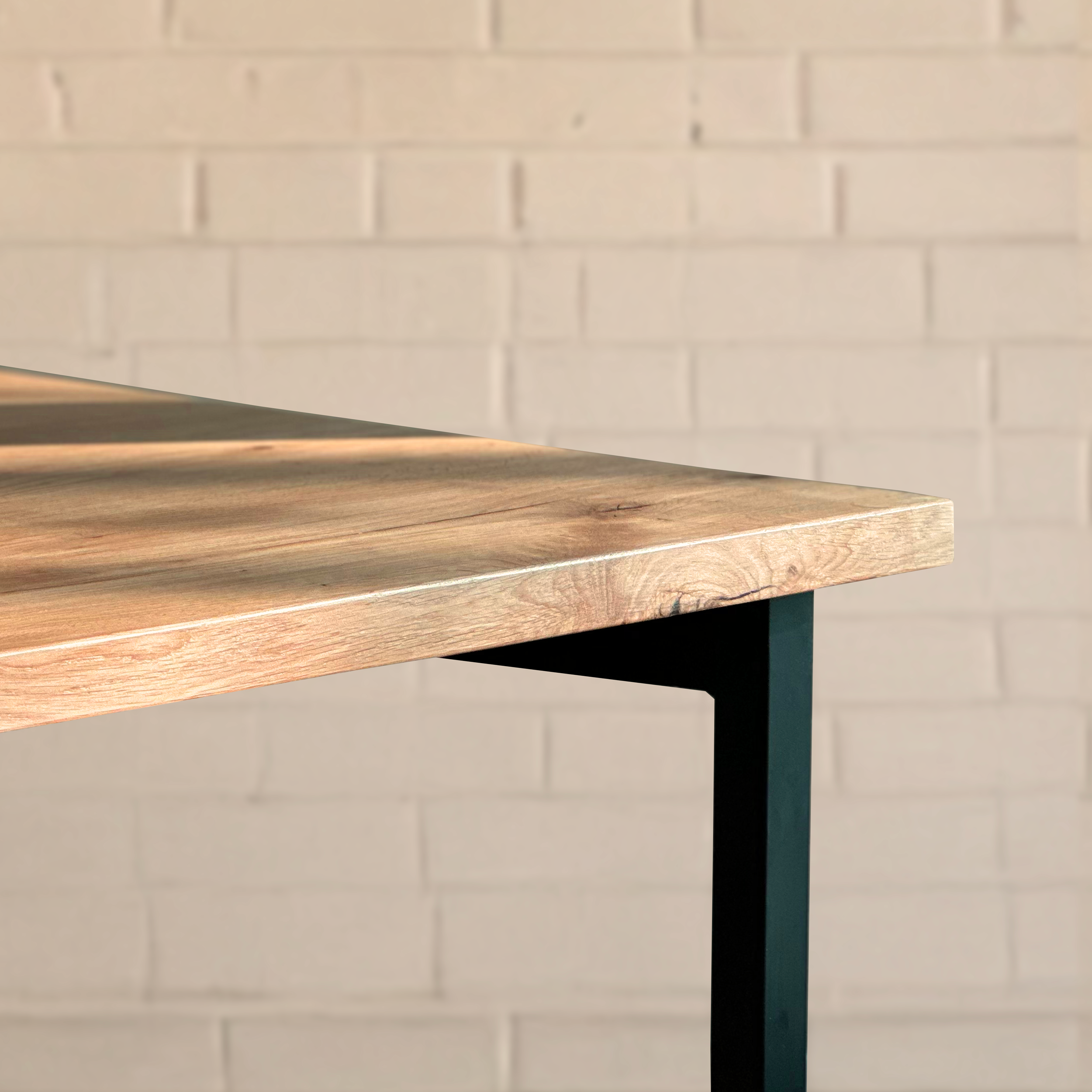 04_TABLE_OAK_Detail03.png