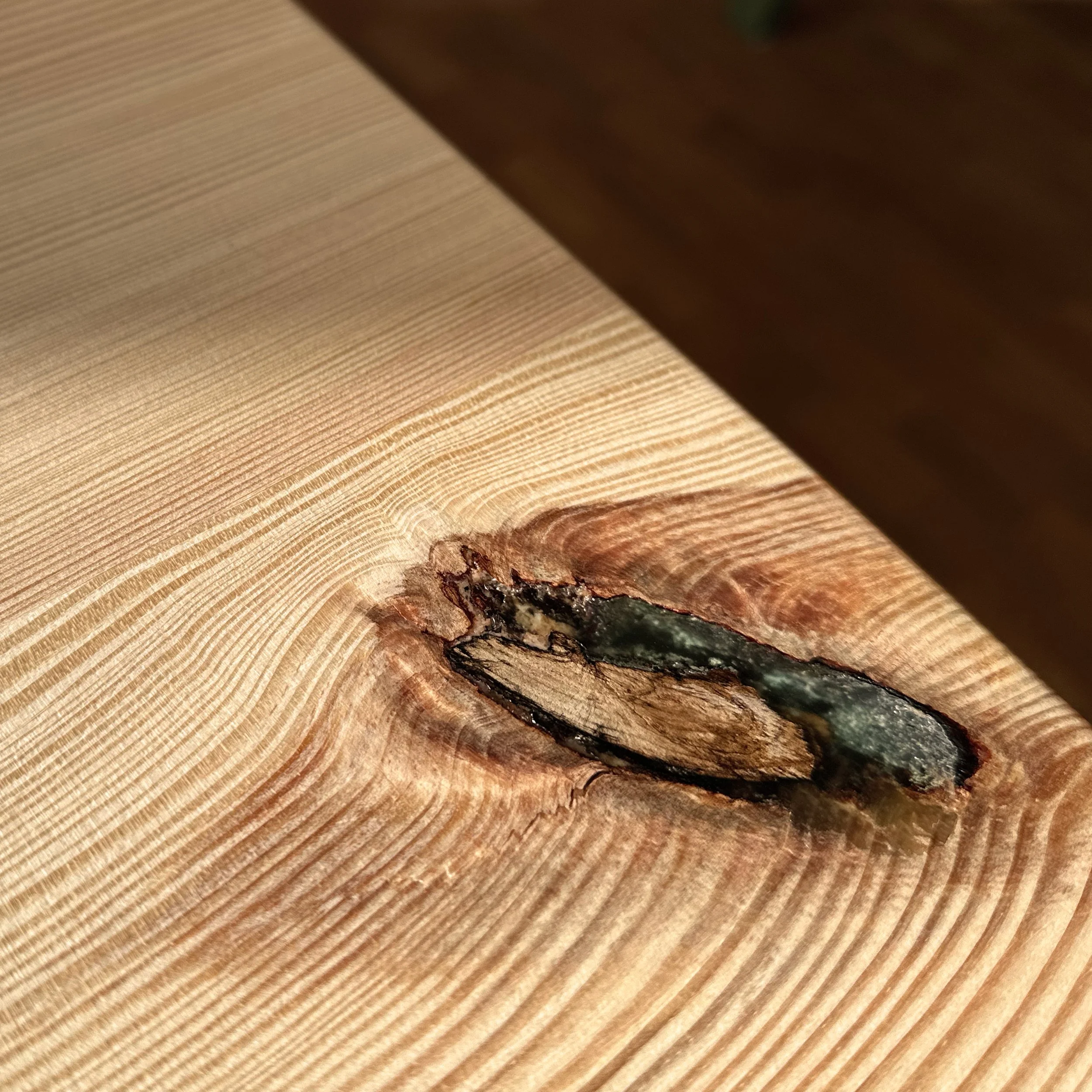 03_TABLE_PINE_DETAIL04.jpg