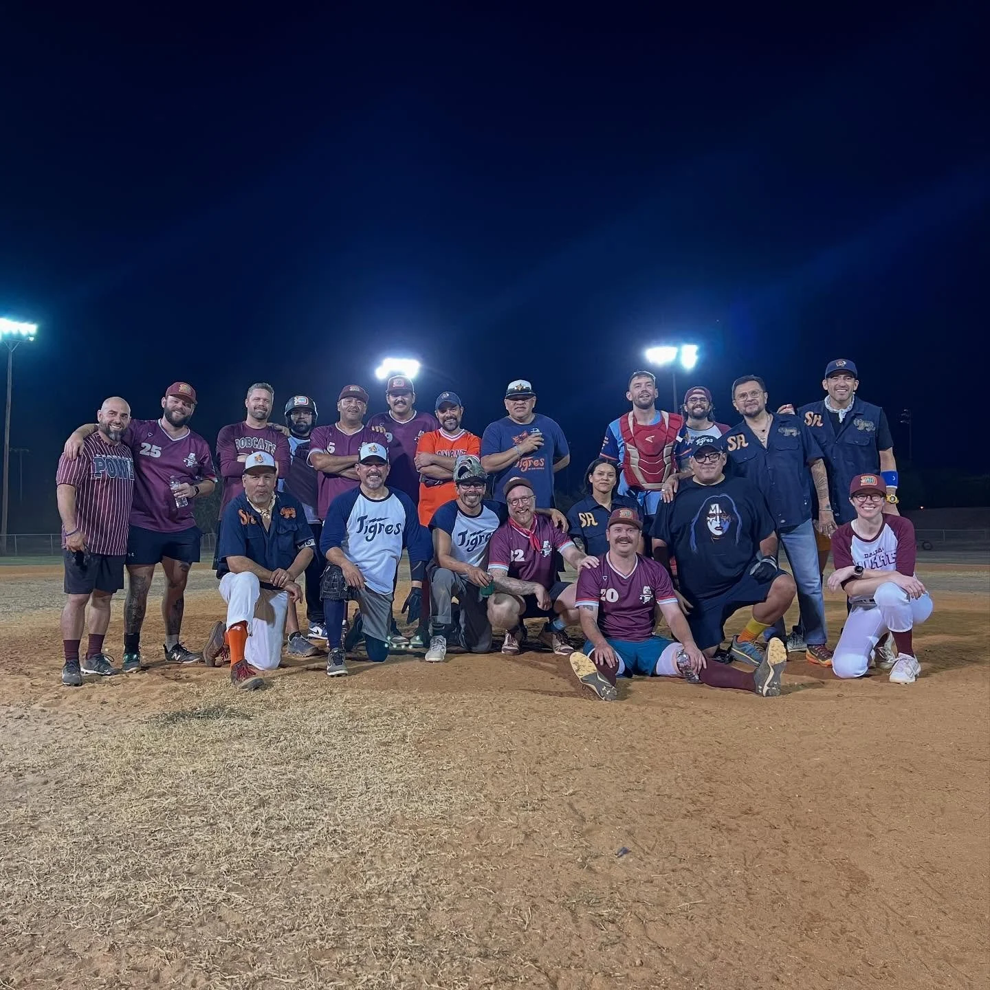 What a good fuckin' time with some damn fine folks. Huge thank you to @tigresdesanantonio for the game, beer, food and friendship. We'll definitely have to bring you up to Dallas next time!

PS. Big shout out to Jorge, Justin and Randy for making the