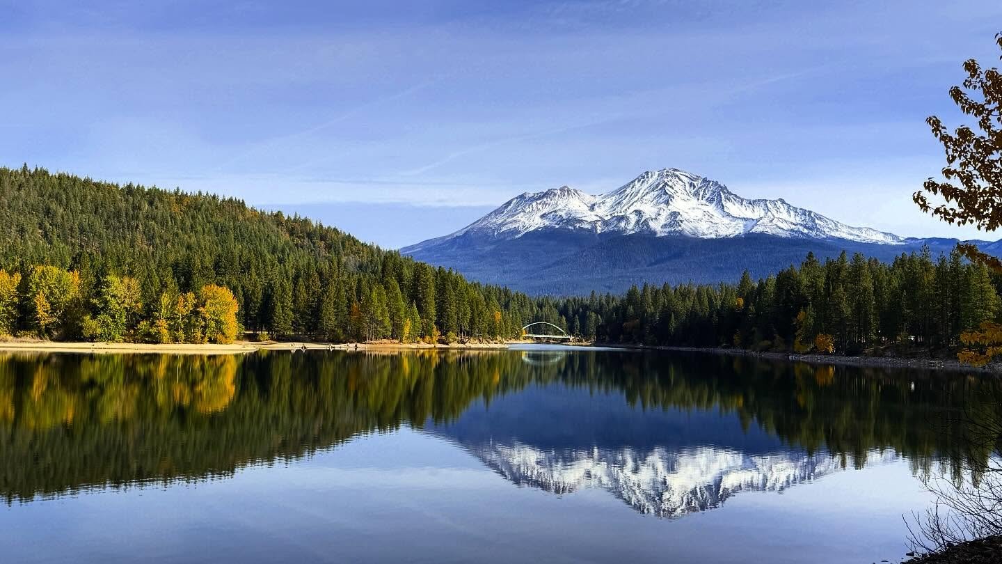 Star Water 

 loves essence 

Manifested 

 Inside you 

💜

Paul of Venus 

#MtShastaSpiritualTours

#MtShastaRetreat

#MtShastaGuide

#MtShastaVortex

#SpiritualRetreatMtShasta

#MtShastaTourGuide

#MtShastaHealing

#MountShastaActivation

#MtShast