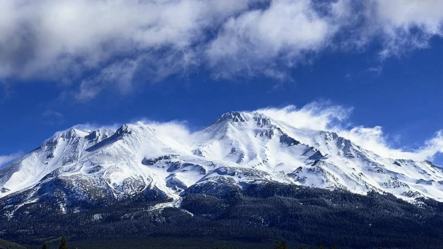 The Goddess of Love 
The great white Mountain 
She&rsquo;s inside your heart 
Waiting for you to open 

The doors to eternity 

💜

Paul of Venus 

- #Spirituality 
- #Meditation
-  #lightworker
- #starseed