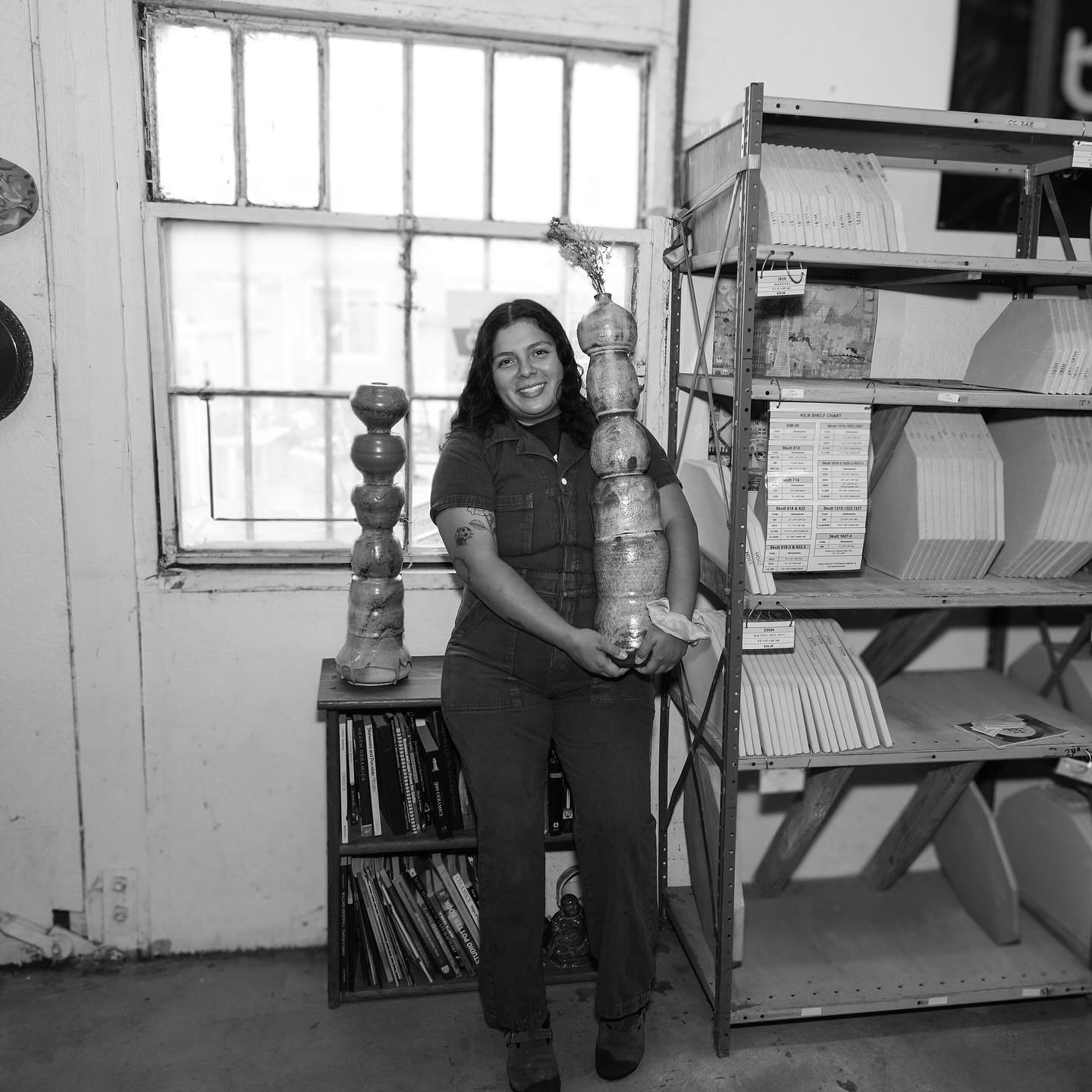 🌖🪼 meet our wonderful teachers!! 🪼🌖

Introducing @celeste__garcia 

Through the alteration of wheel-thrown forms, hand built sculptures, glaze experimentation, and surface design, Celeste explores the emotional landscape of living in a world mark