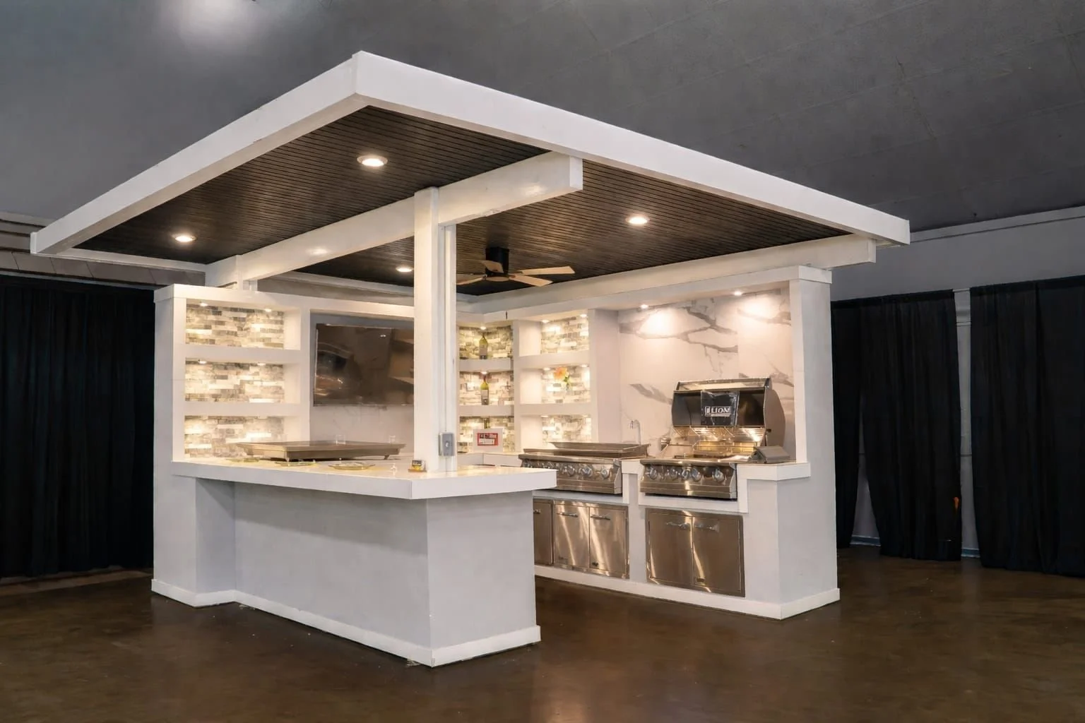 Home & Garden Displays