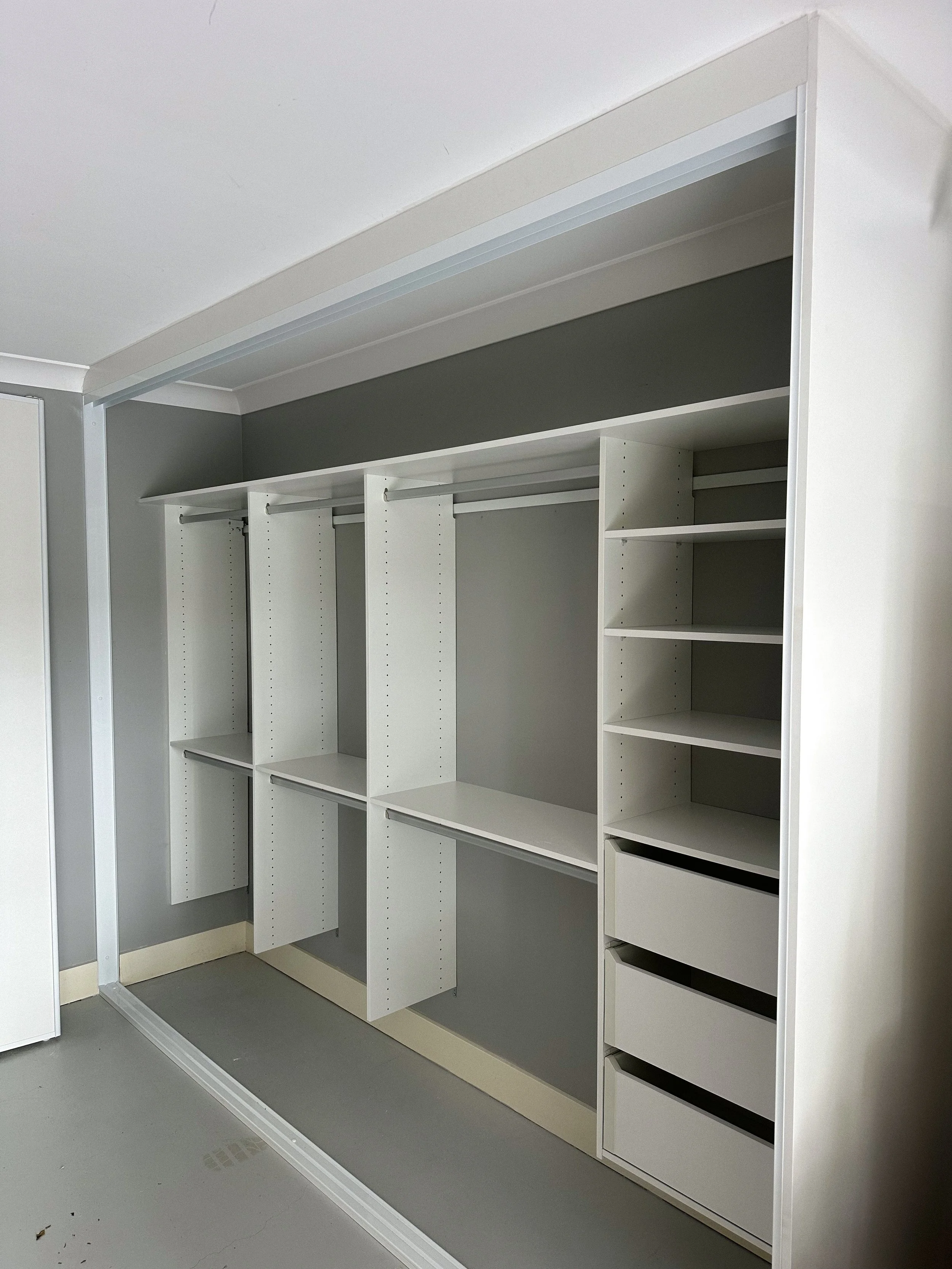 Wardrobe Installations (45).jpg
