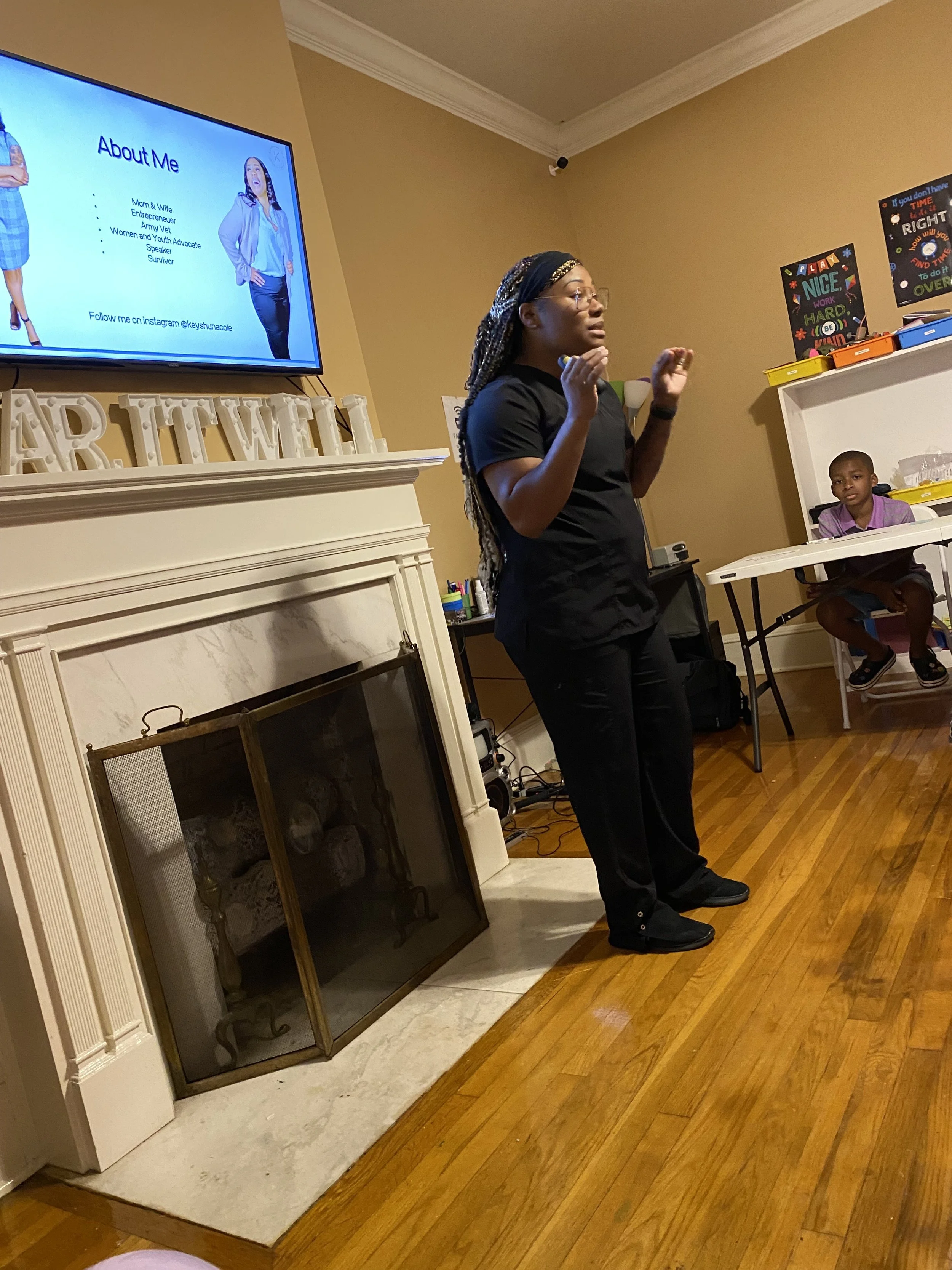 Keyshuna Cole spoke at Wear It Well in Tupelo, MS to discuss the importance of goal setting.
