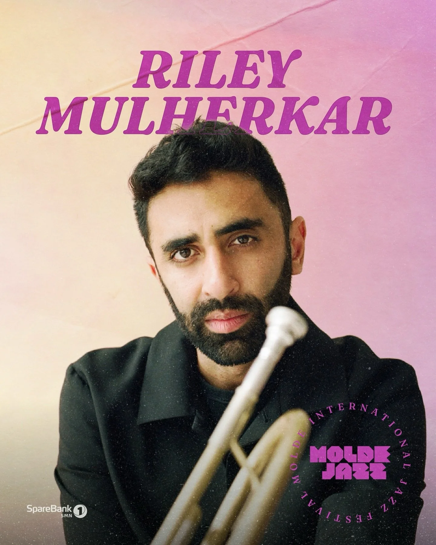 Coming to @moldejazz this summer to make our debut in Norway. A real honor to join this lineup 🇳🇴🙏🏽

📷: @alexavisciusphoto 
#rileymulherkar #moldejazz