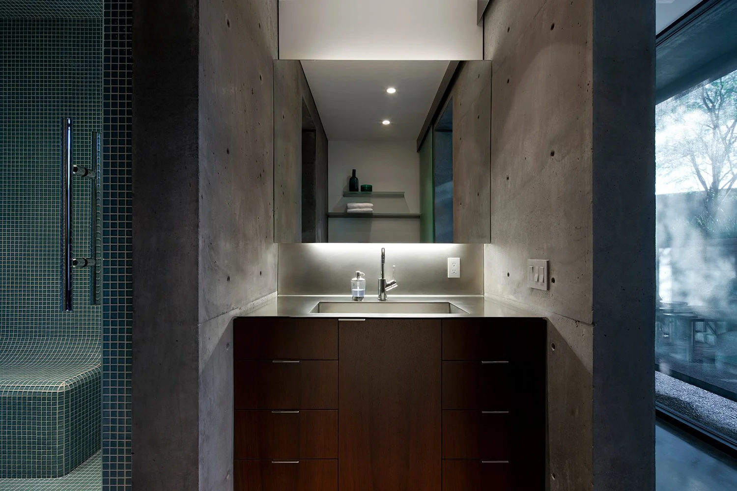 Modern Bunker, photo 9 of 15