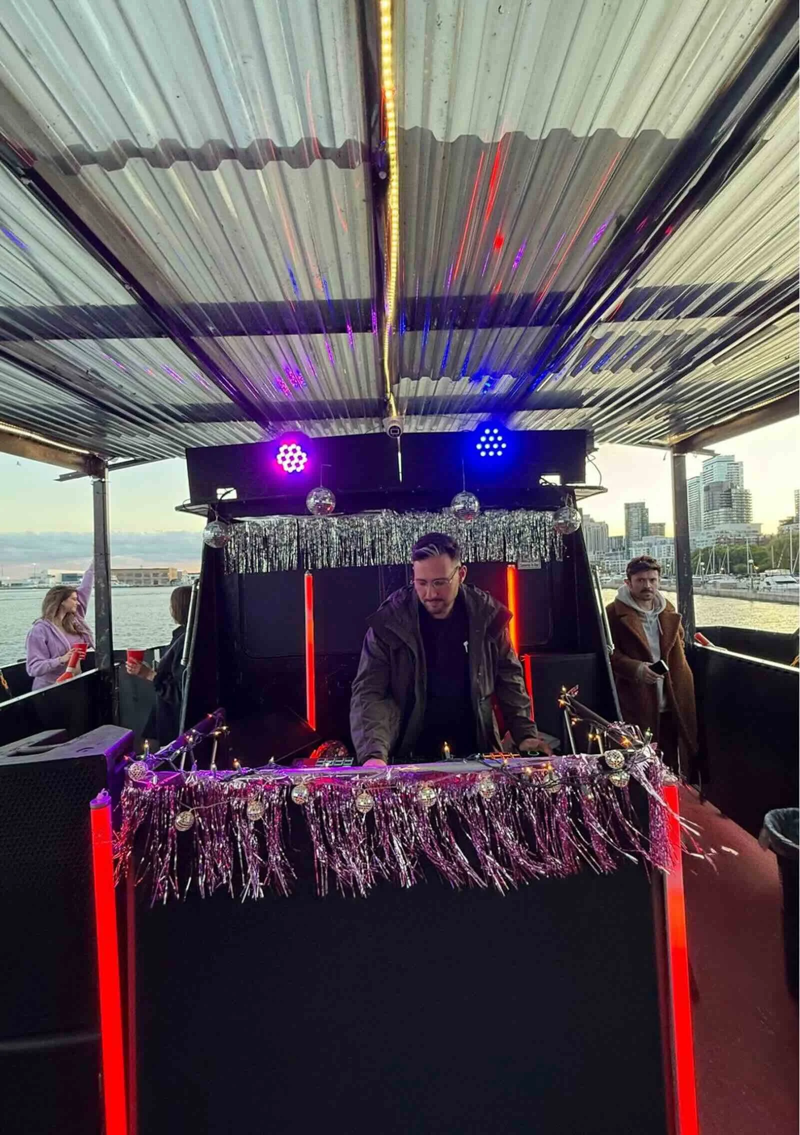 Toronto Breeze yacht