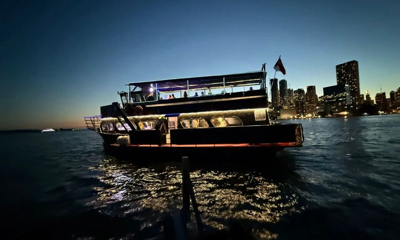 Toronto Breeze yacht