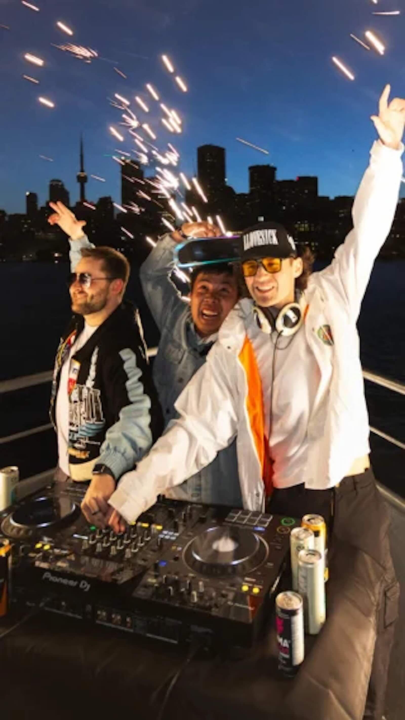 Toronto Yacht Rental3