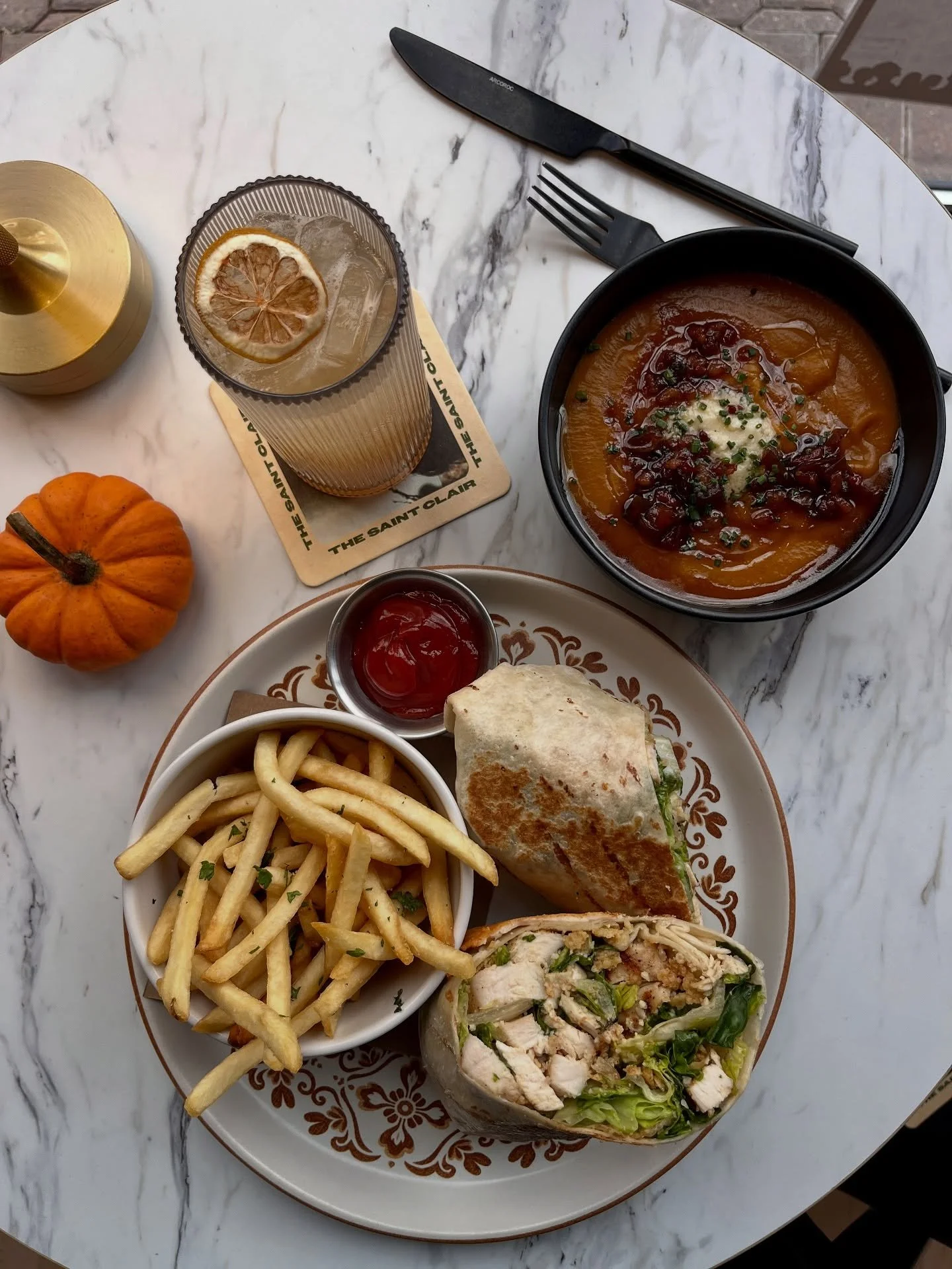 Soup, sandwich, fries, repeat. 🧡
The perfect fall lunch spread - featuring our honeynut squash soup + grilled chicken wrap. #montclairlocal #njeats #njlunch #njfoodie #montclairnj #fallfood