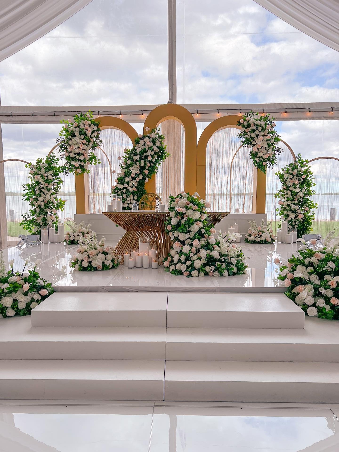 Lost in late-night memories of Lara &amp; Jeffrey&rsquo;s lakeside wedding 💭

Wedding Planning + Design @jolieeventsdesigns 
Floral Production + Rentals @soireeeventandfloral 
Chairs, Dance Floor + Other Rentals @aceeventrentals_ 
Buildouts @oxdecor