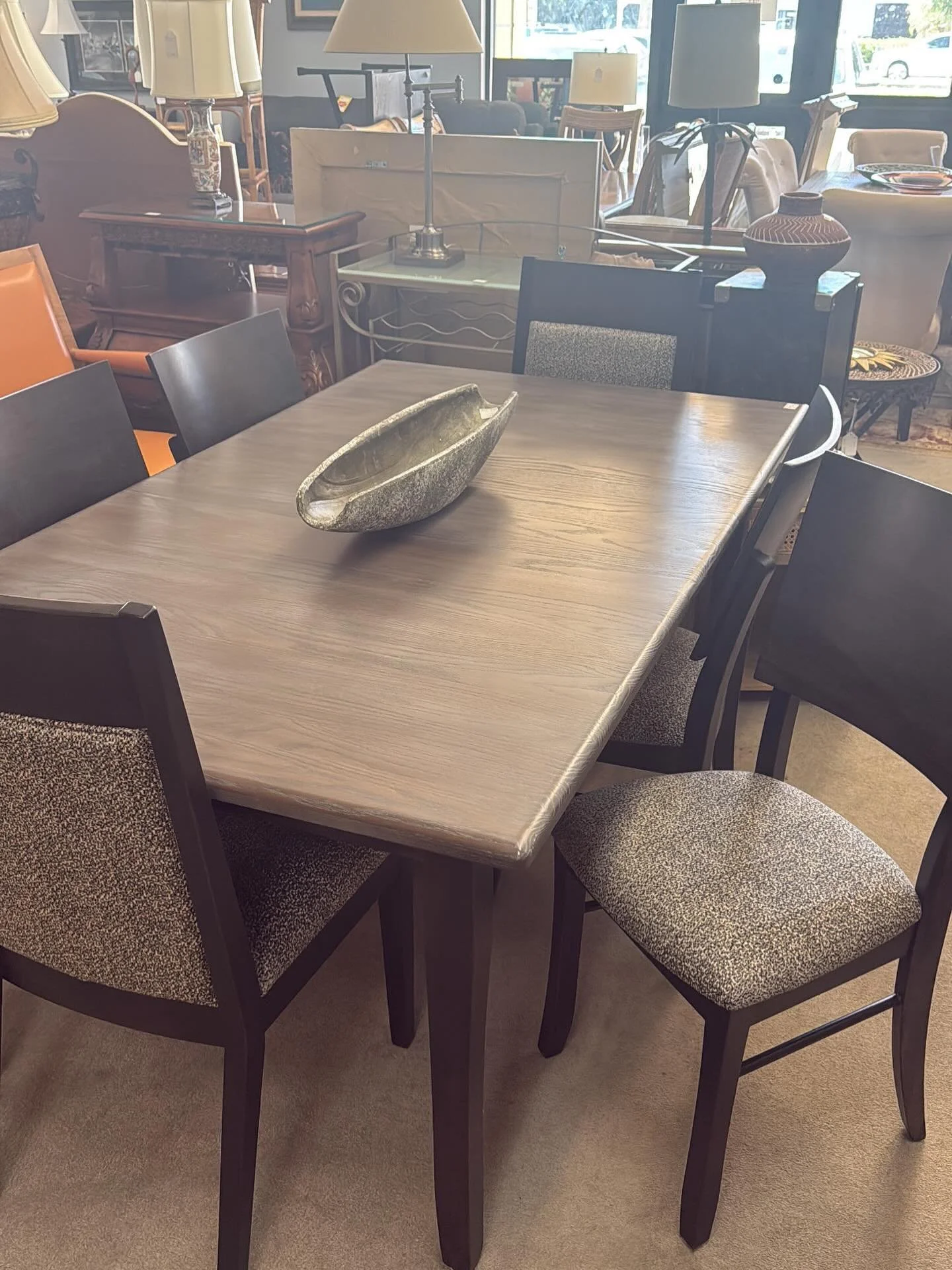 Table & 6 chairs $850