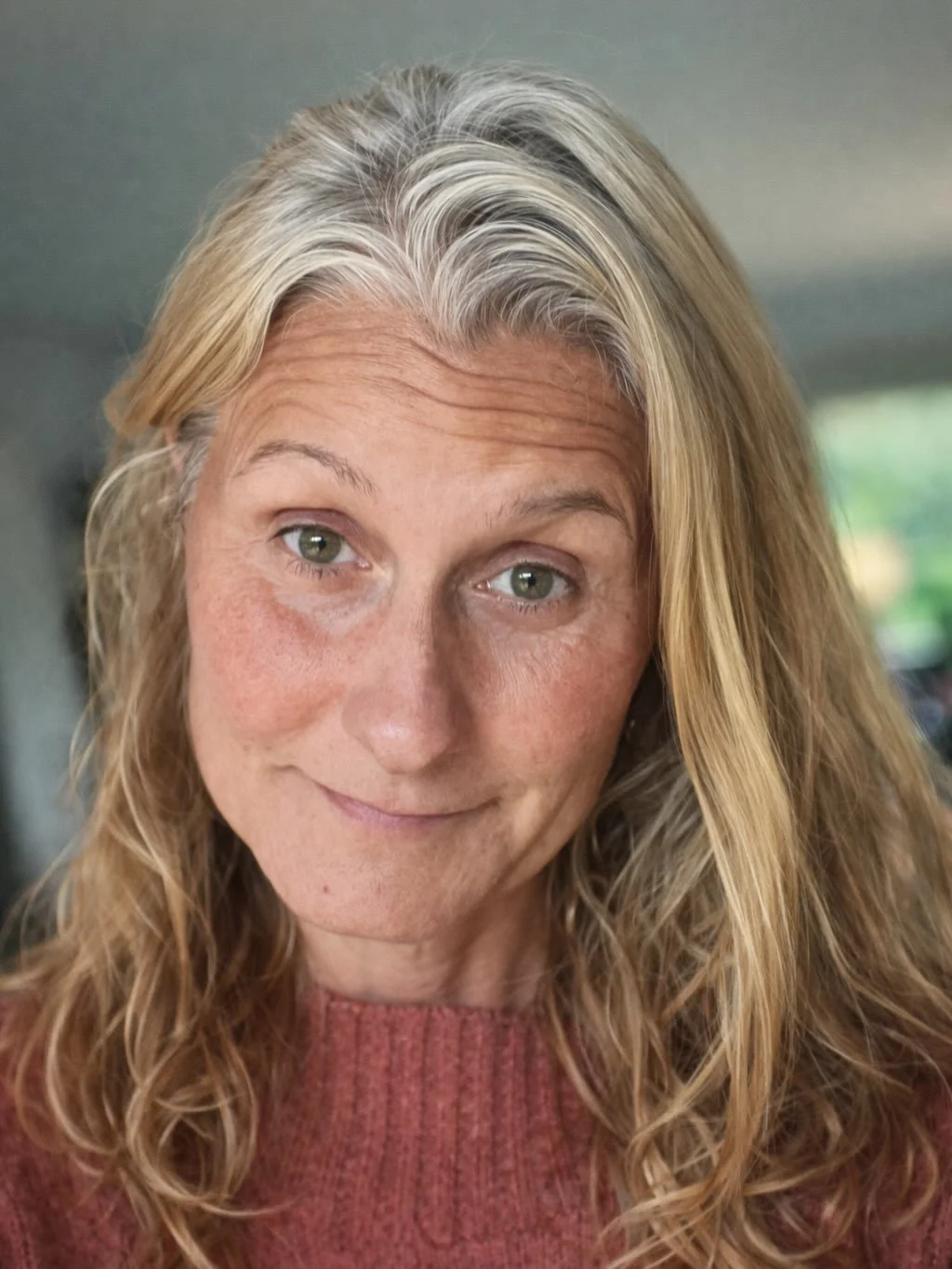 I grew up with the idea that grey hair = old age.

I started going grey around 20&hellip;
and with that came a lot of shame.

So I dyed it.
For over 20 years 😳.

Because somewhere along the way I absorbed the message that grey hair made me less attr