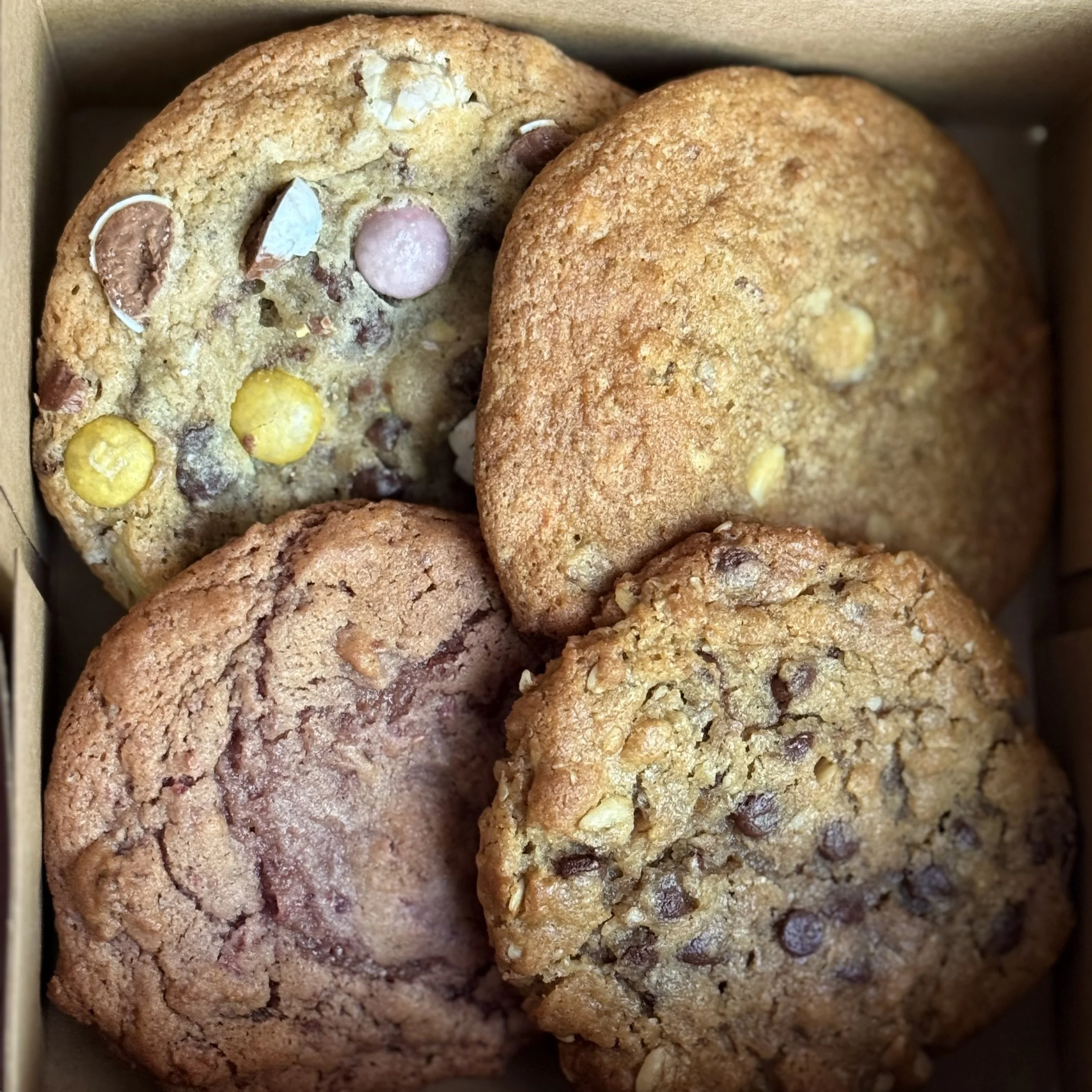 🌸 Spring Seasonal Cookie Box