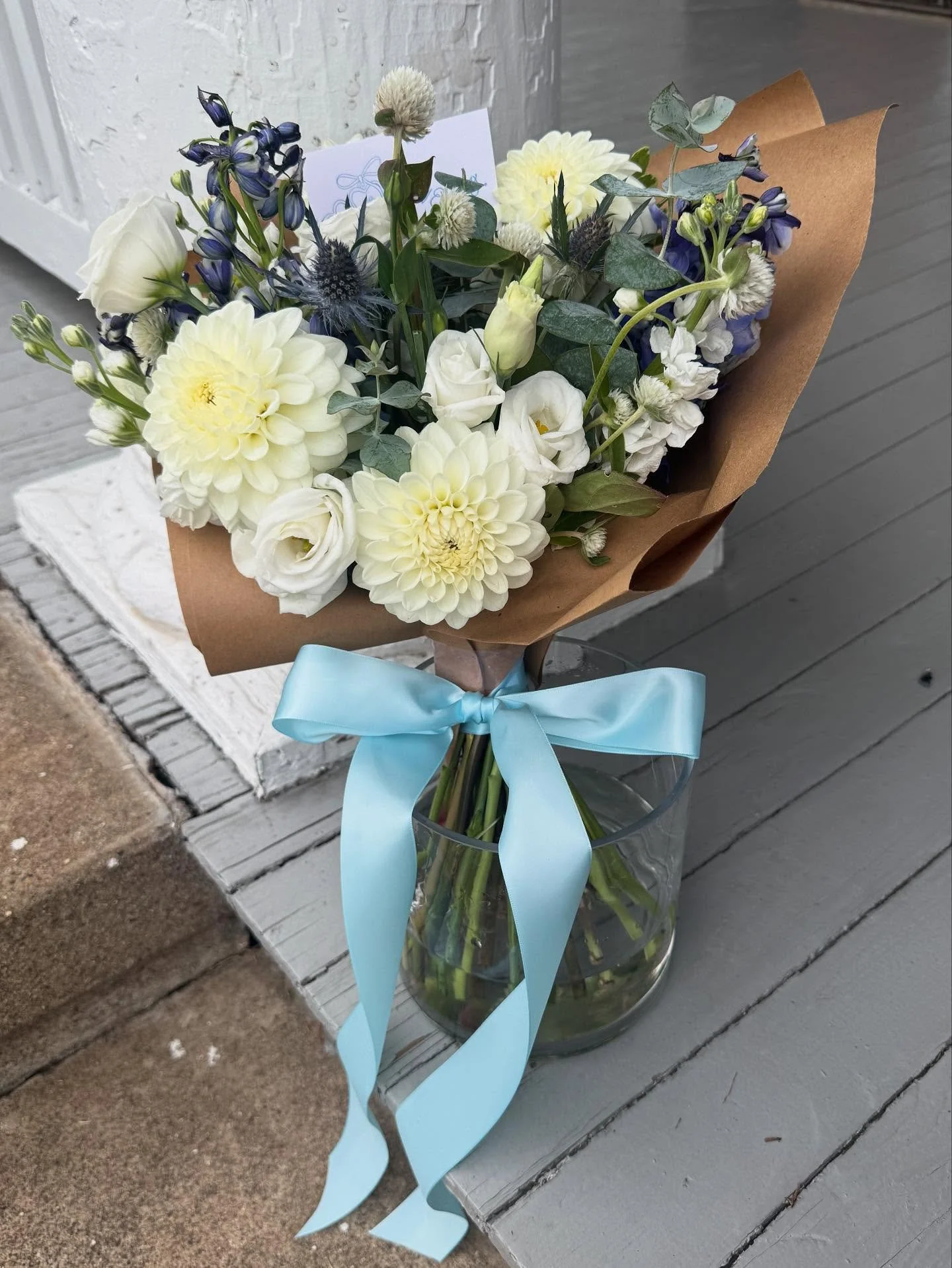 all the blues for a sweet baby boy announcement 🩵 love making special bouquets like this ✨