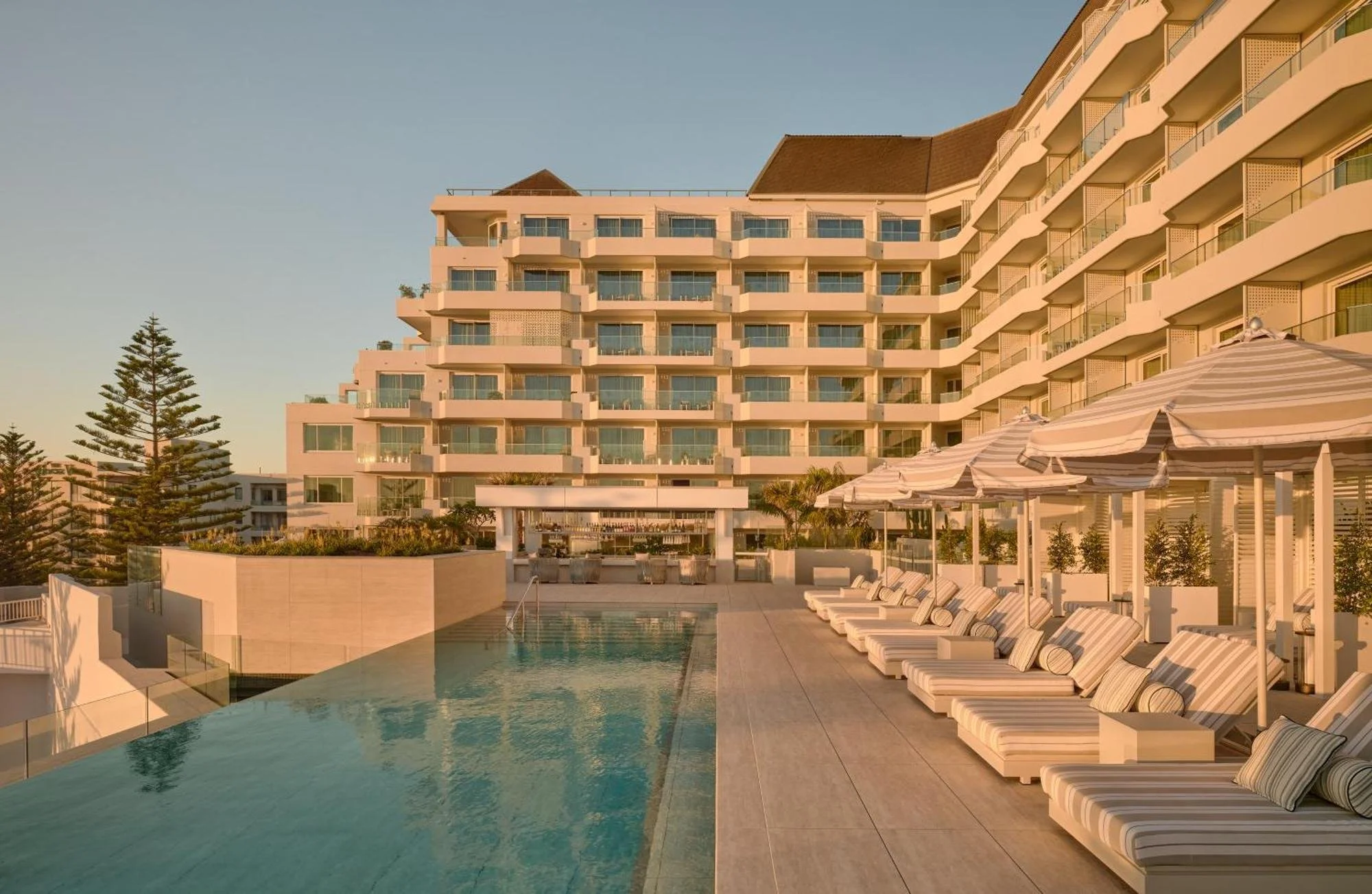 Coogee Beach_Hotel 2.jpg