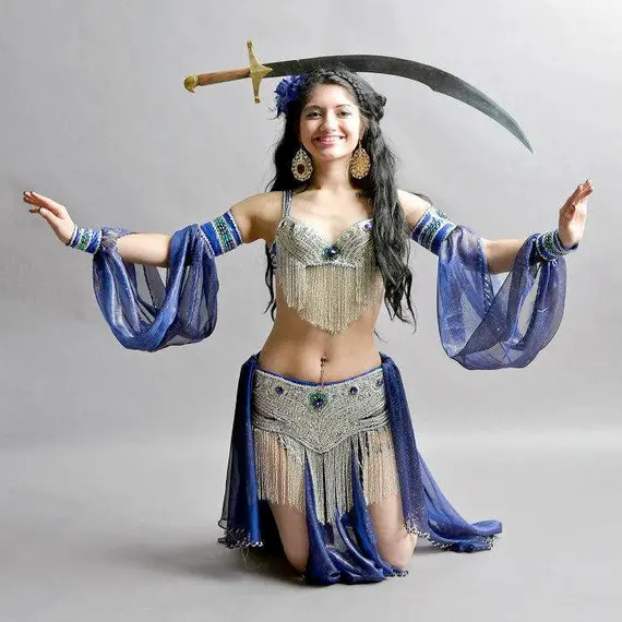 belly dancer 1.png