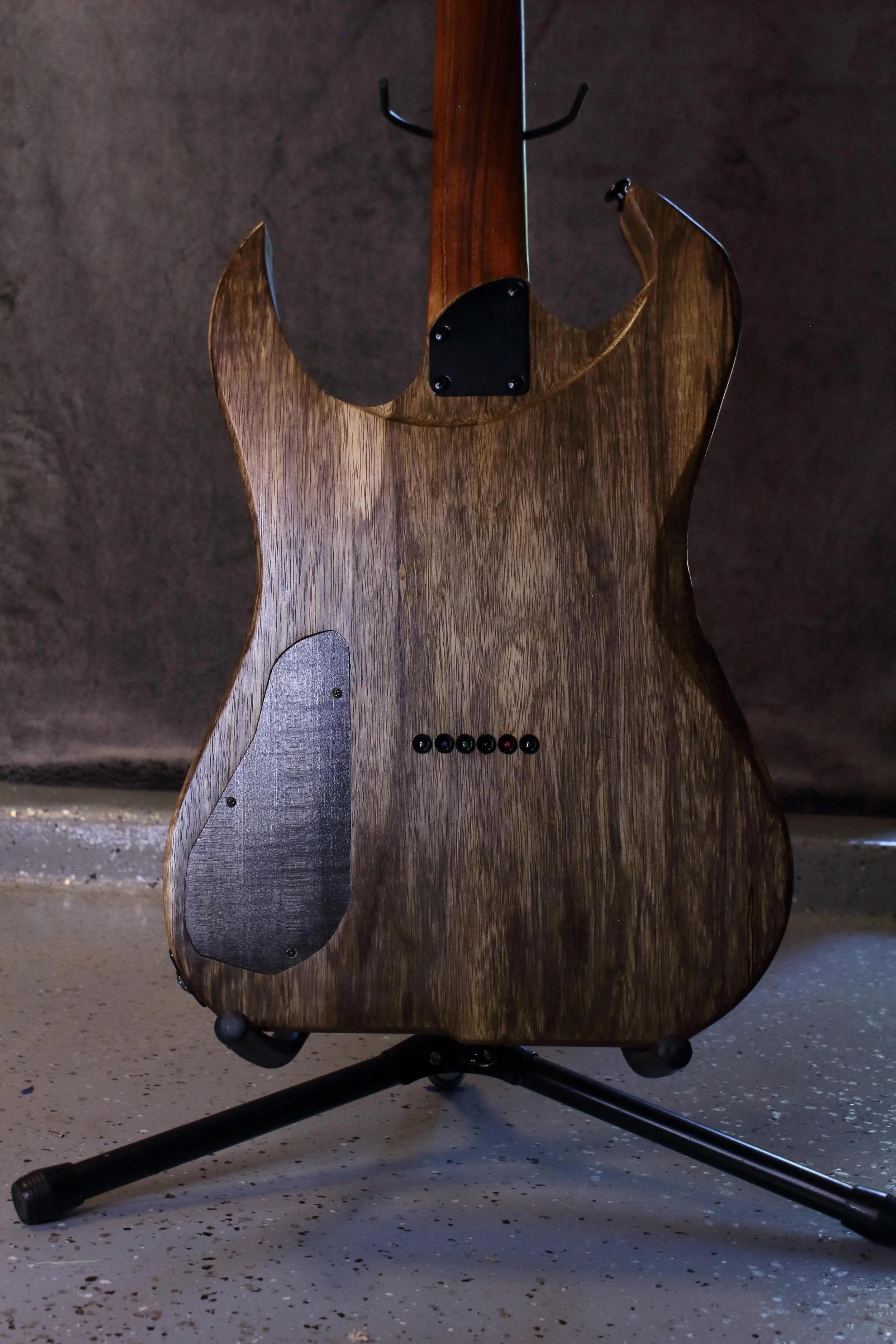 rear-body-myers-luthier-electric-guitar.JPG