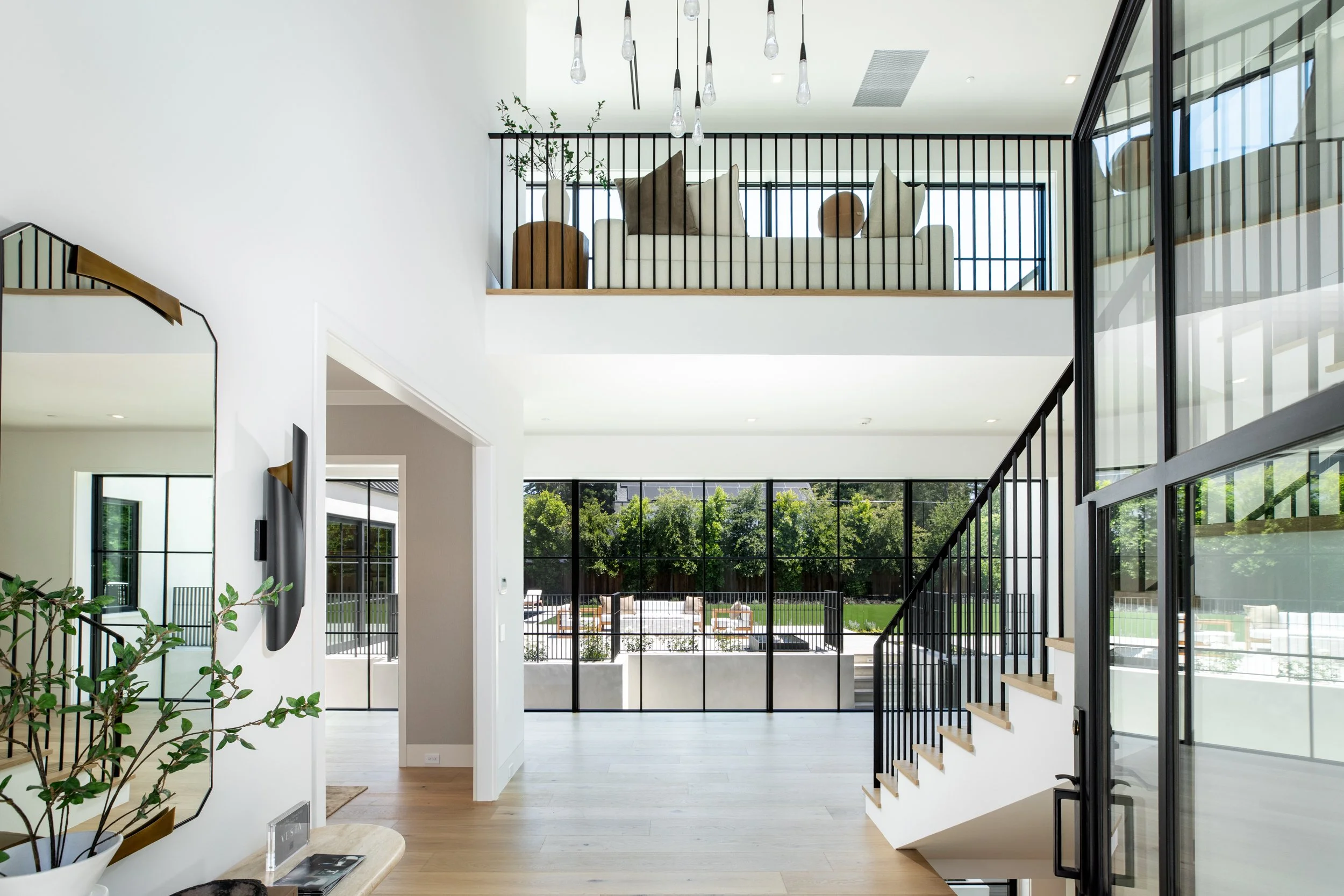 10-Santiago_Matt_Anello-6324-MLS.jpg