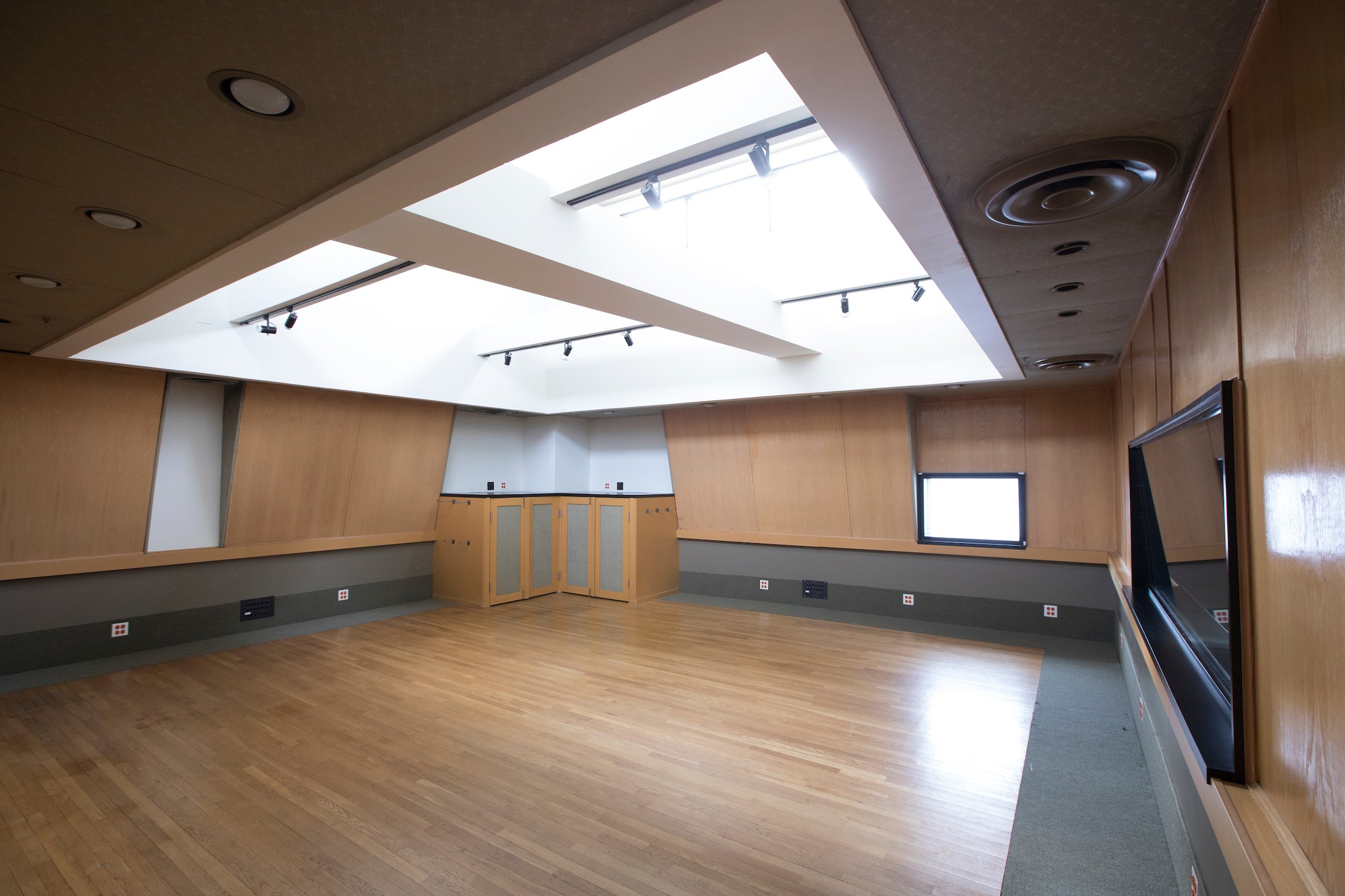 Narwhal Studio A featuring natural light and great sounds.