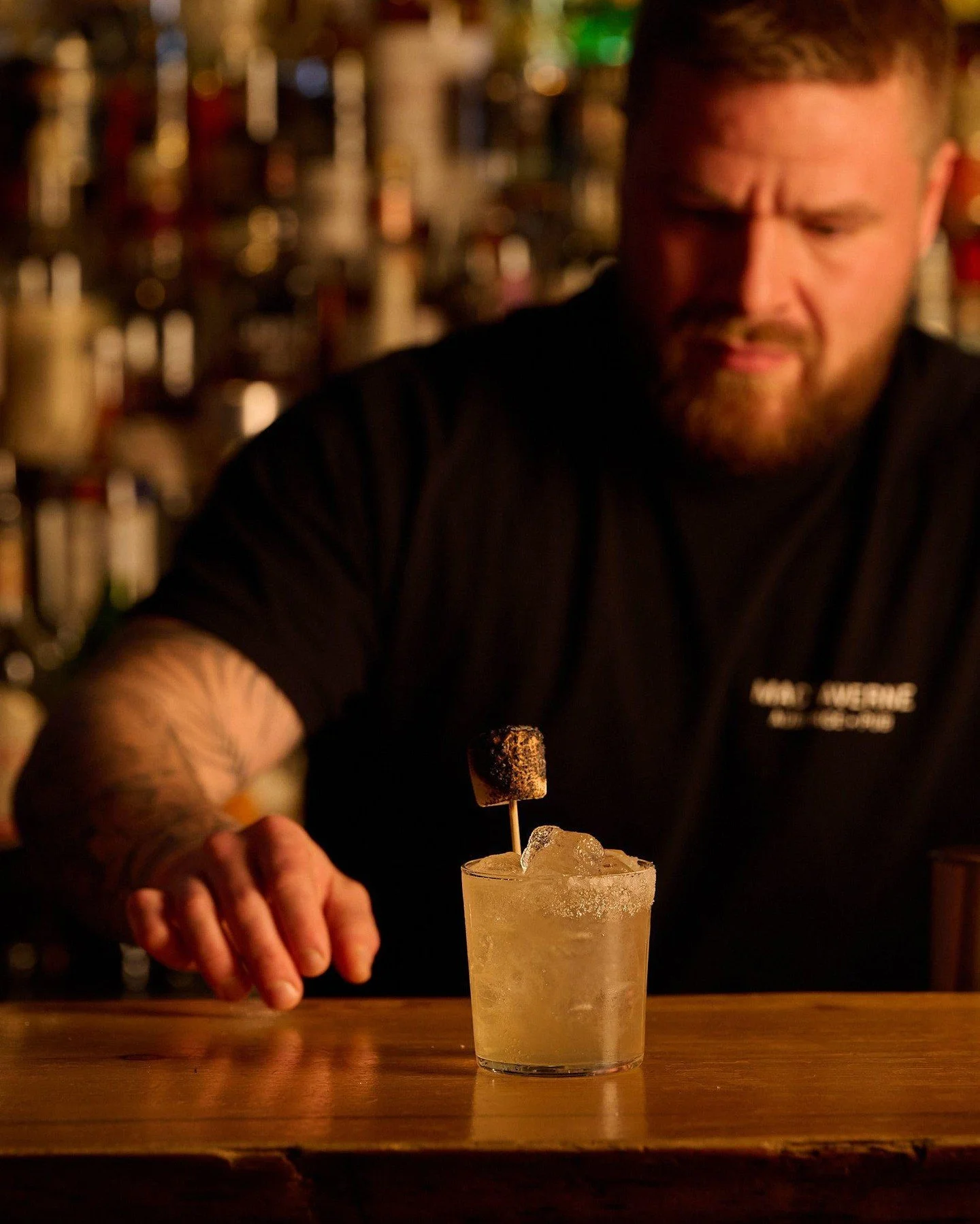 Reset du dimanche.
Bonne bouffe, une margarita tranquille&hellip;
Lundi commence &agrave; &ecirc;tre n&eacute;gociable.

Sunday reset.
Good food, a relaxed margarita&hellip;
Monday suddenly feels negotiable.

Aweille donc, enjoy yourself &mdash; a fe