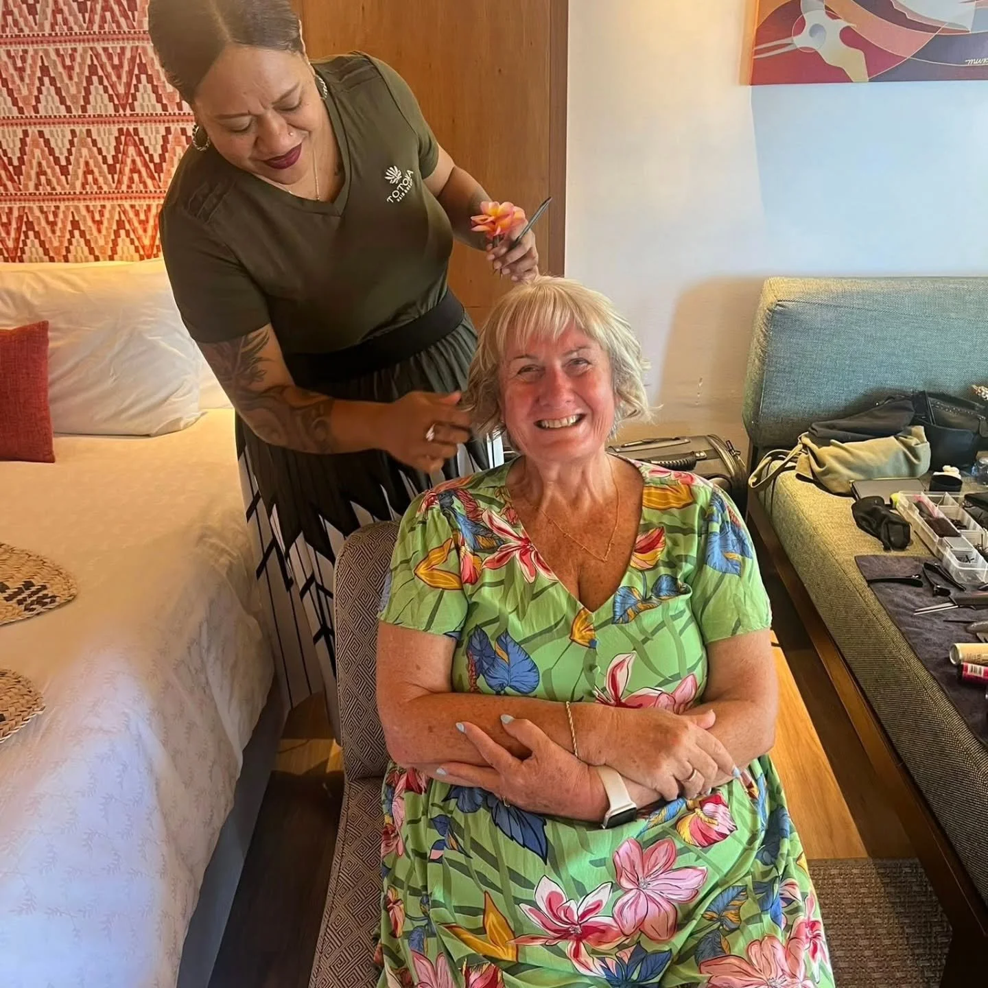 Our gorgeous bride Michelle on her Vow renewal day at the Outrigger Beach Resort. 

Hair: Zlata 
Makeup: Rani
Photography: @bulashotsfj

#fijimakeupartist #fijihairstylist #FijiWedding #WeddingGlam #totokahairandbeauty #OutriggerFijiBride