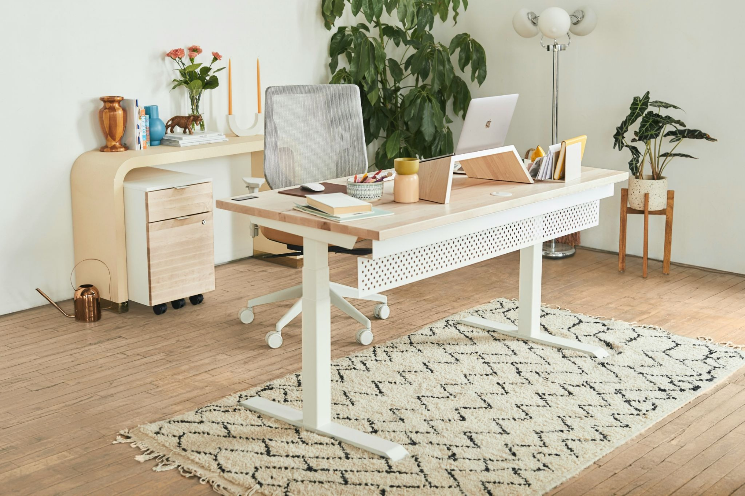 entrepreneurs and interior design enthusiasts